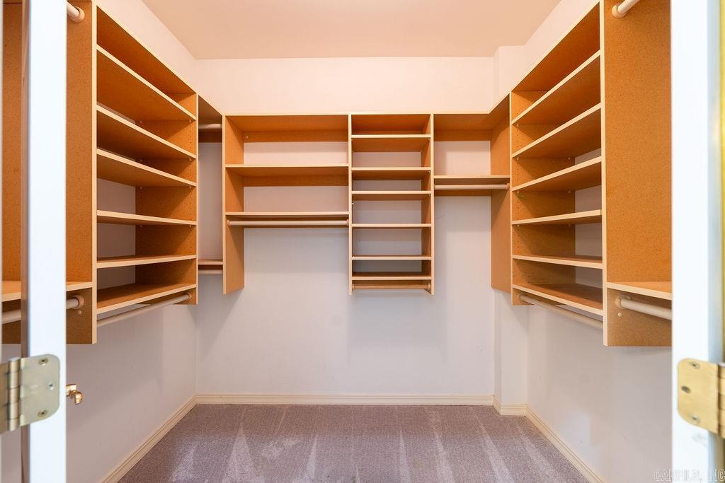 VINEGAR HILL  (H.P.R.) - Residential