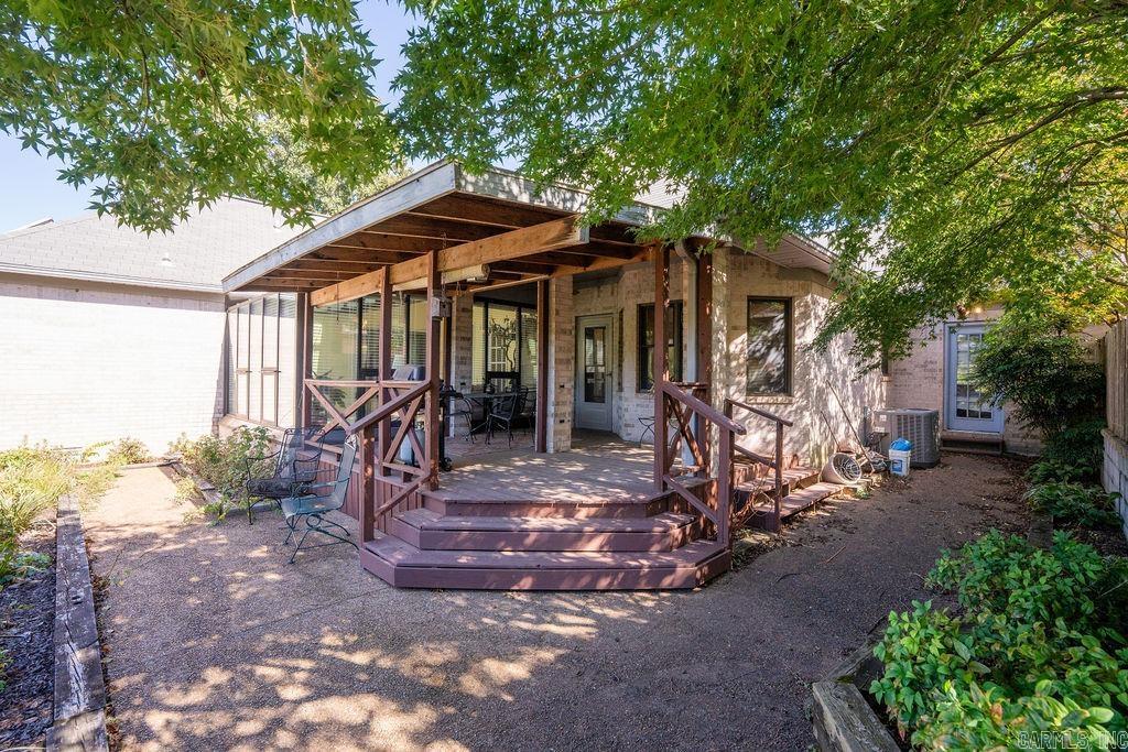 VINEGAR HILL  (H.P.R.) - Residential