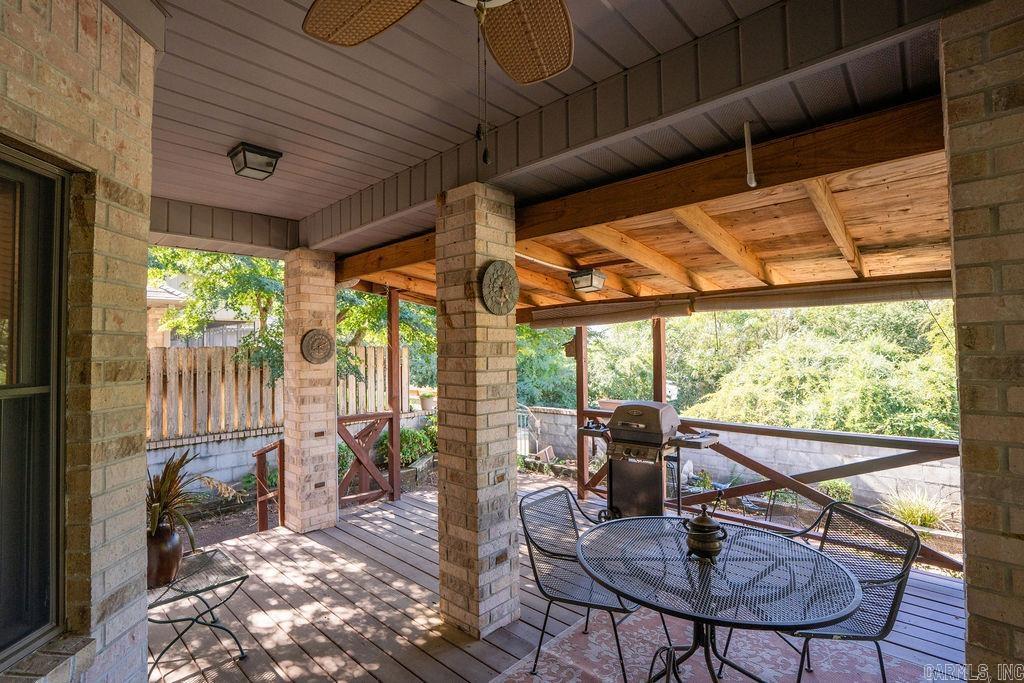 VINEGAR HILL  (H.P.R.) - Residential