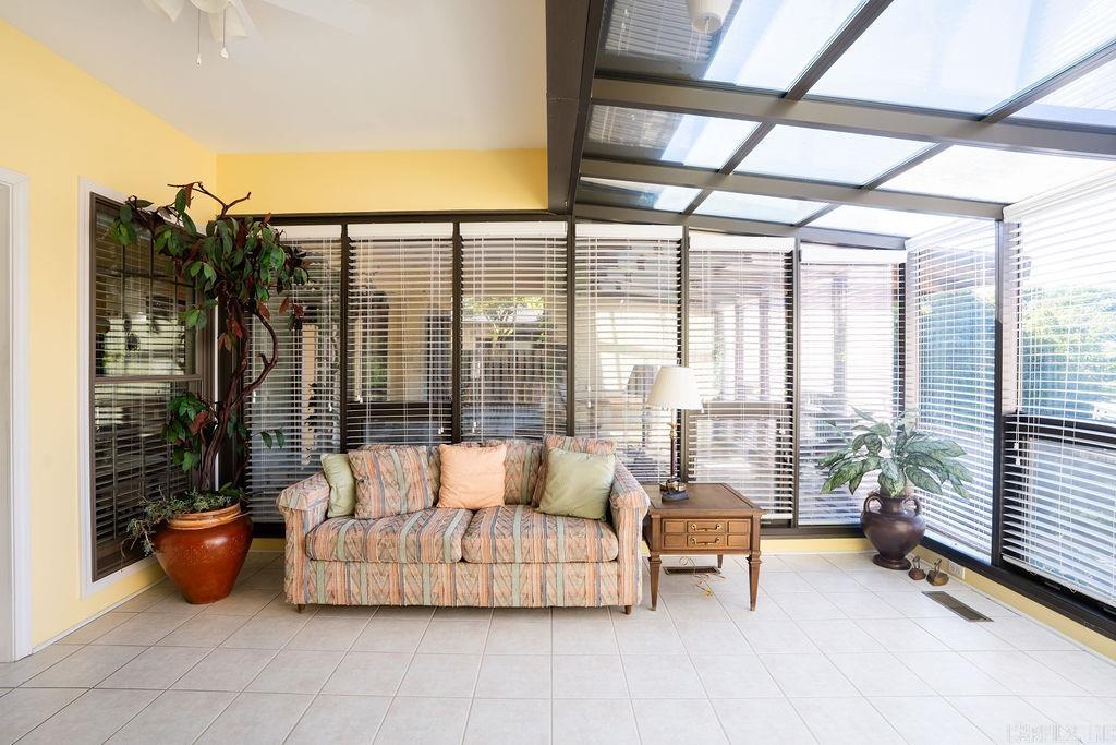 VINEGAR HILL  (H.P.R.) - Residential