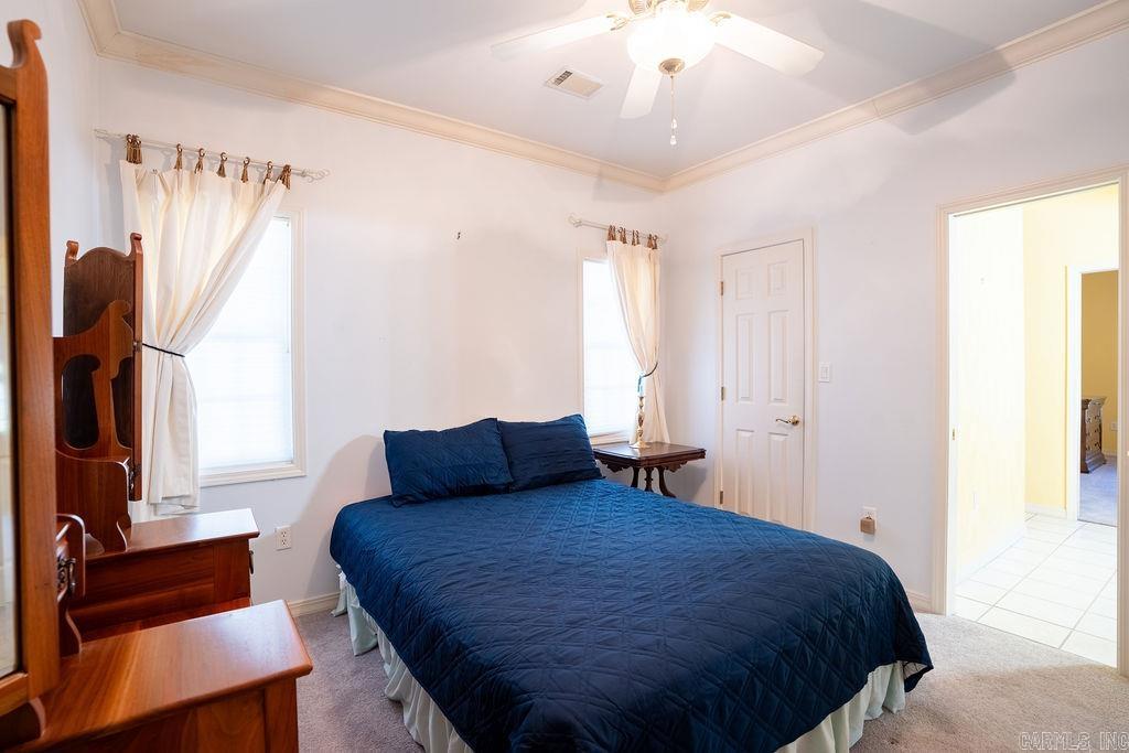 VINEGAR HILL  (H.P.R.) - Residential