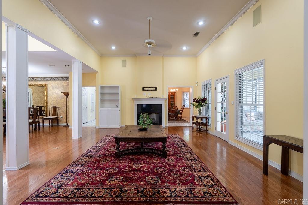 VINEGAR HILL  (H.P.R.) - Residential