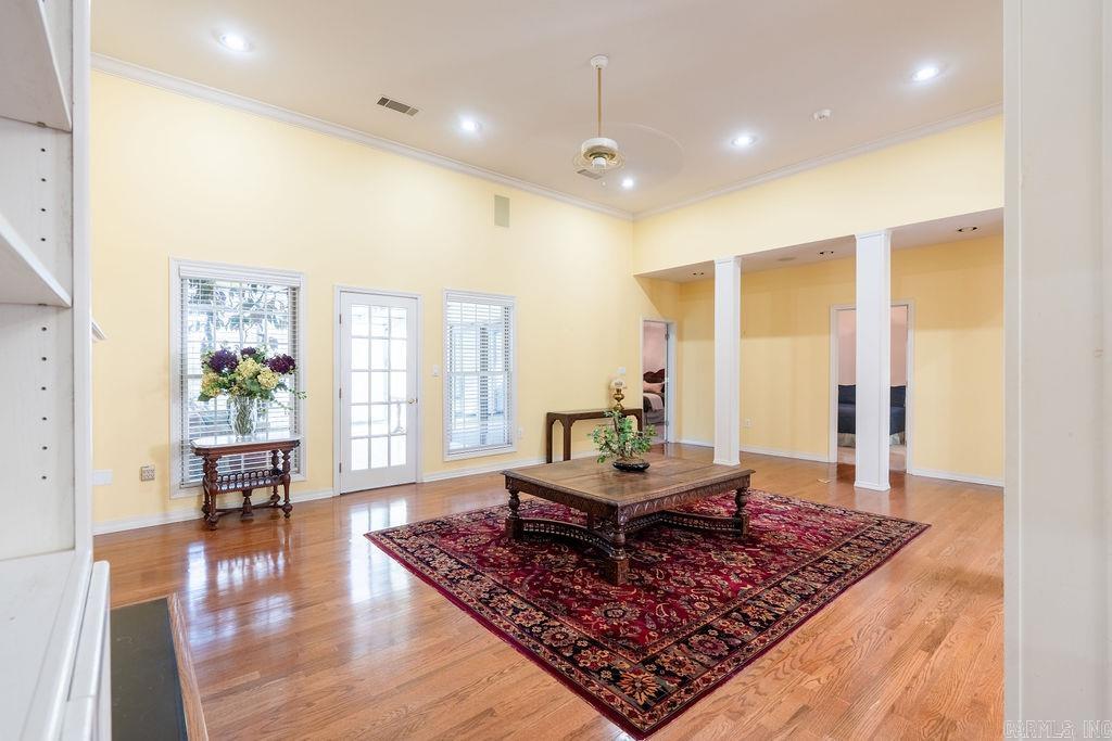 VINEGAR HILL  (H.P.R.) - Residential