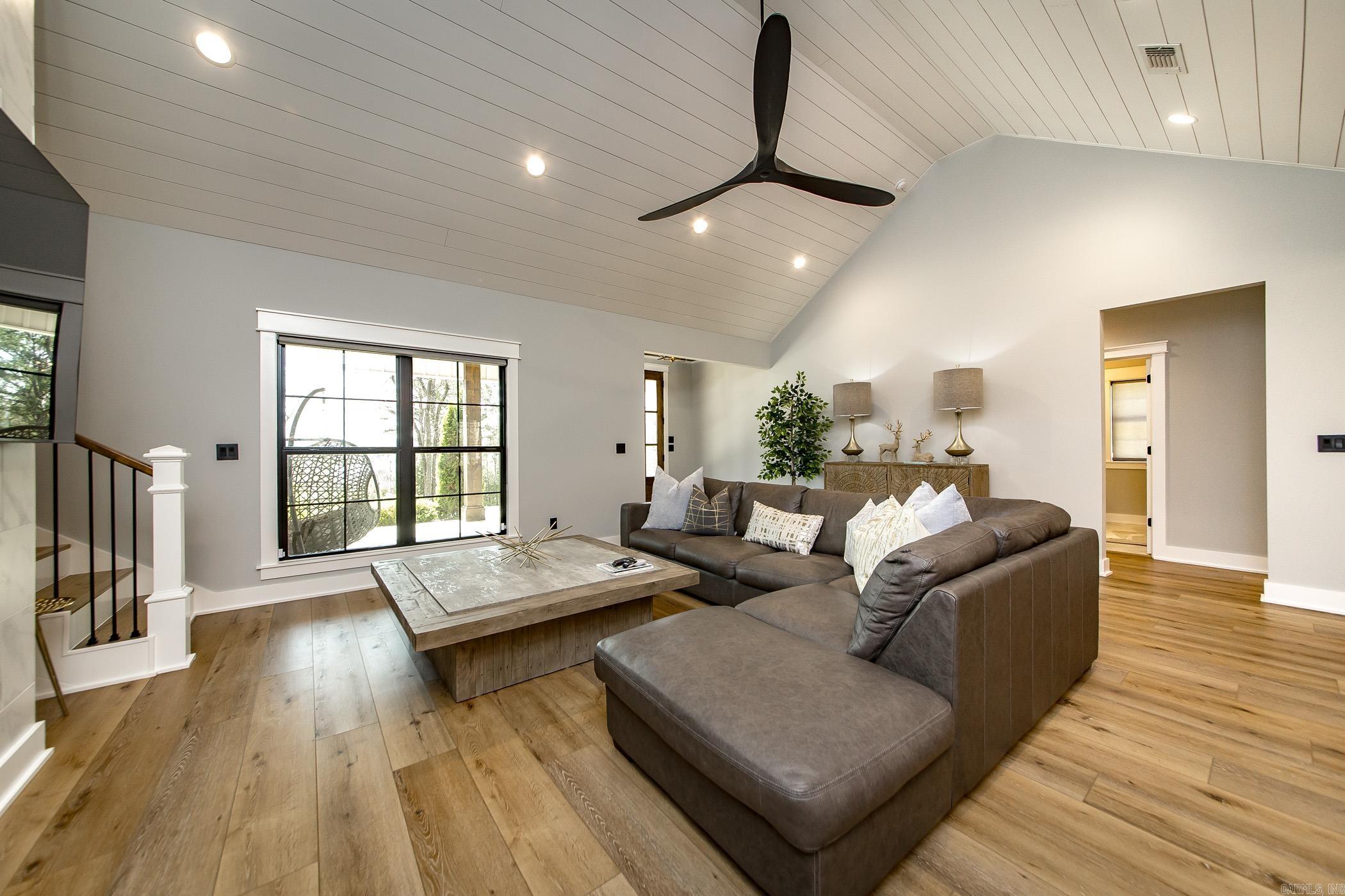 Enchanted Peninsula - Residential