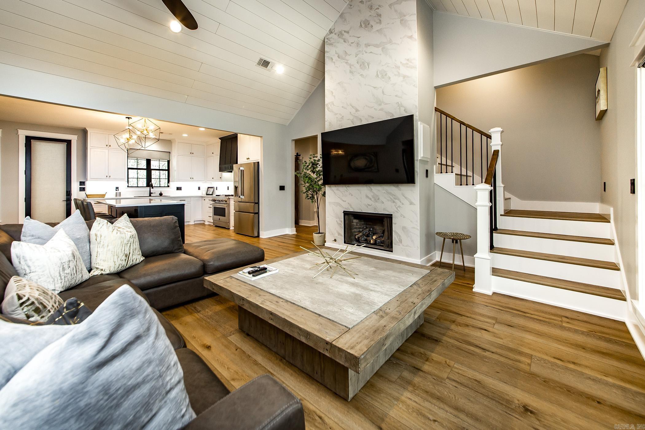 Enchanted Peninsula - Residential