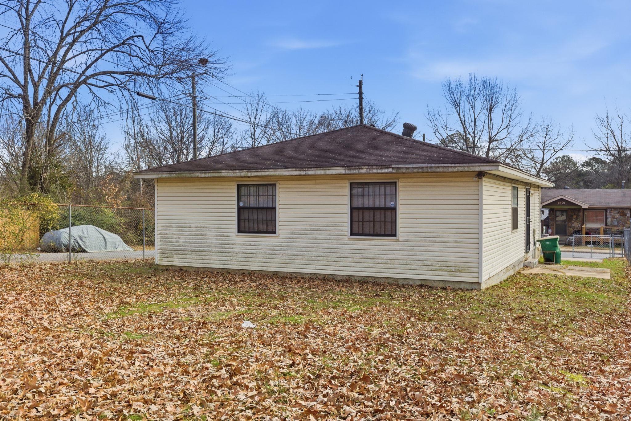 BARROW JOHN - Residential