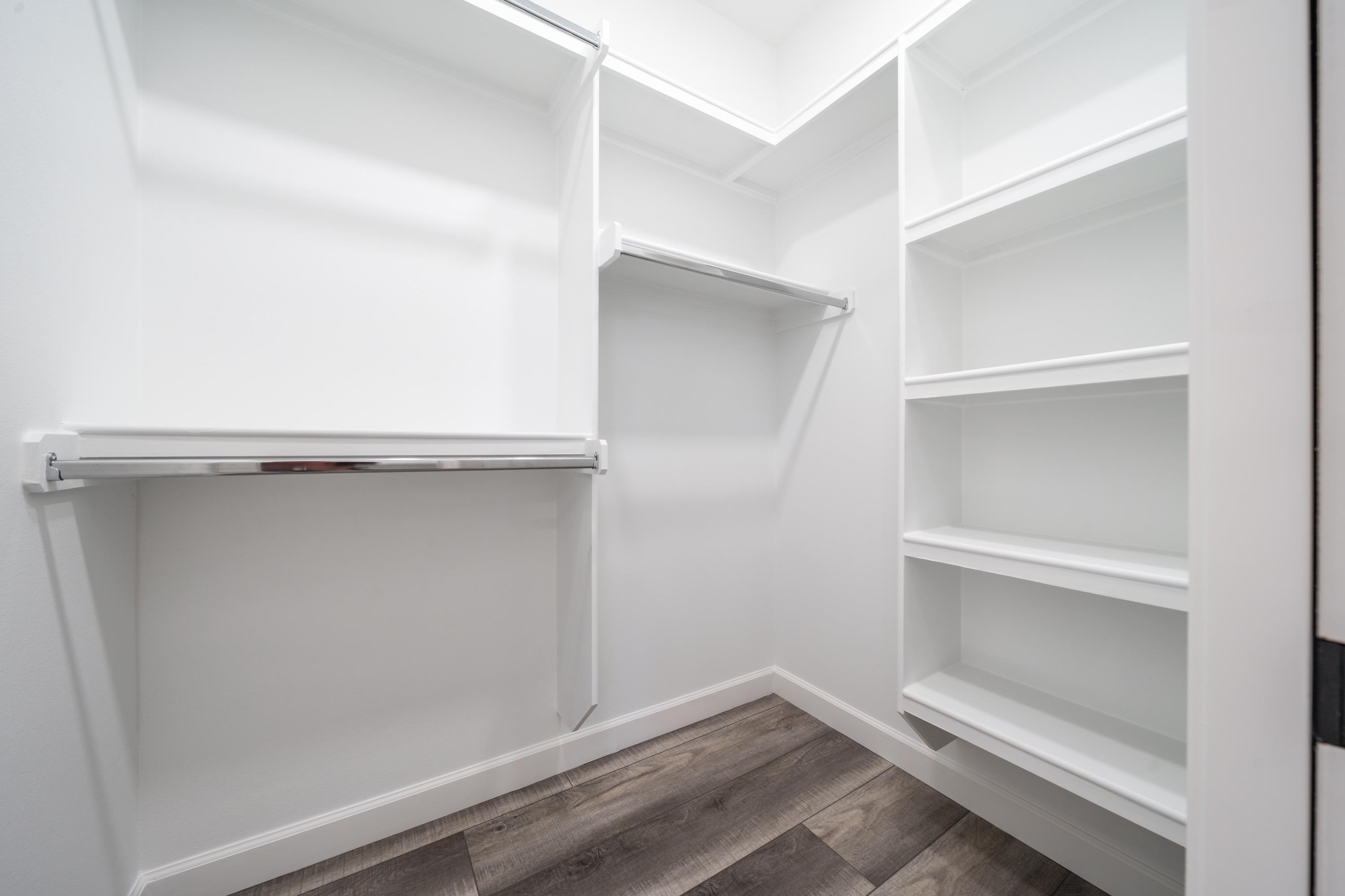 LEGACY POINTE - Residential