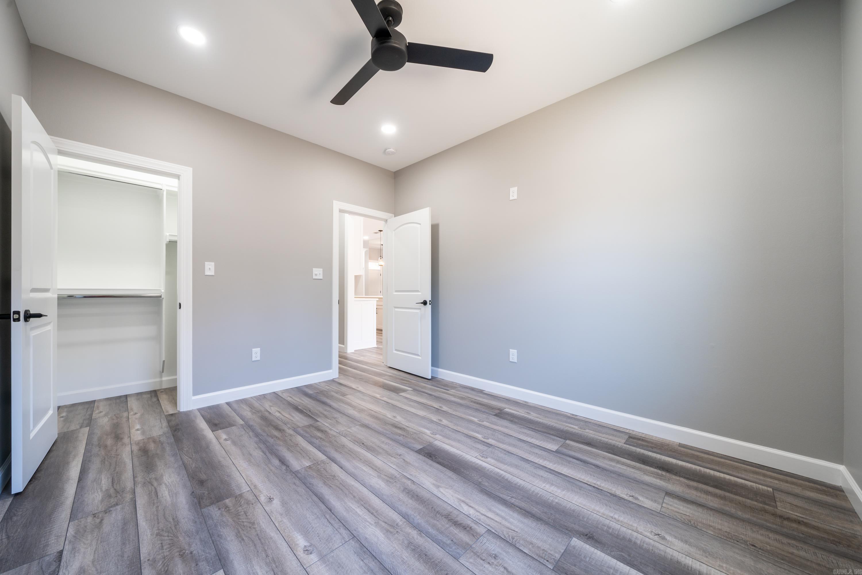 LEGACY POINTE - Residential