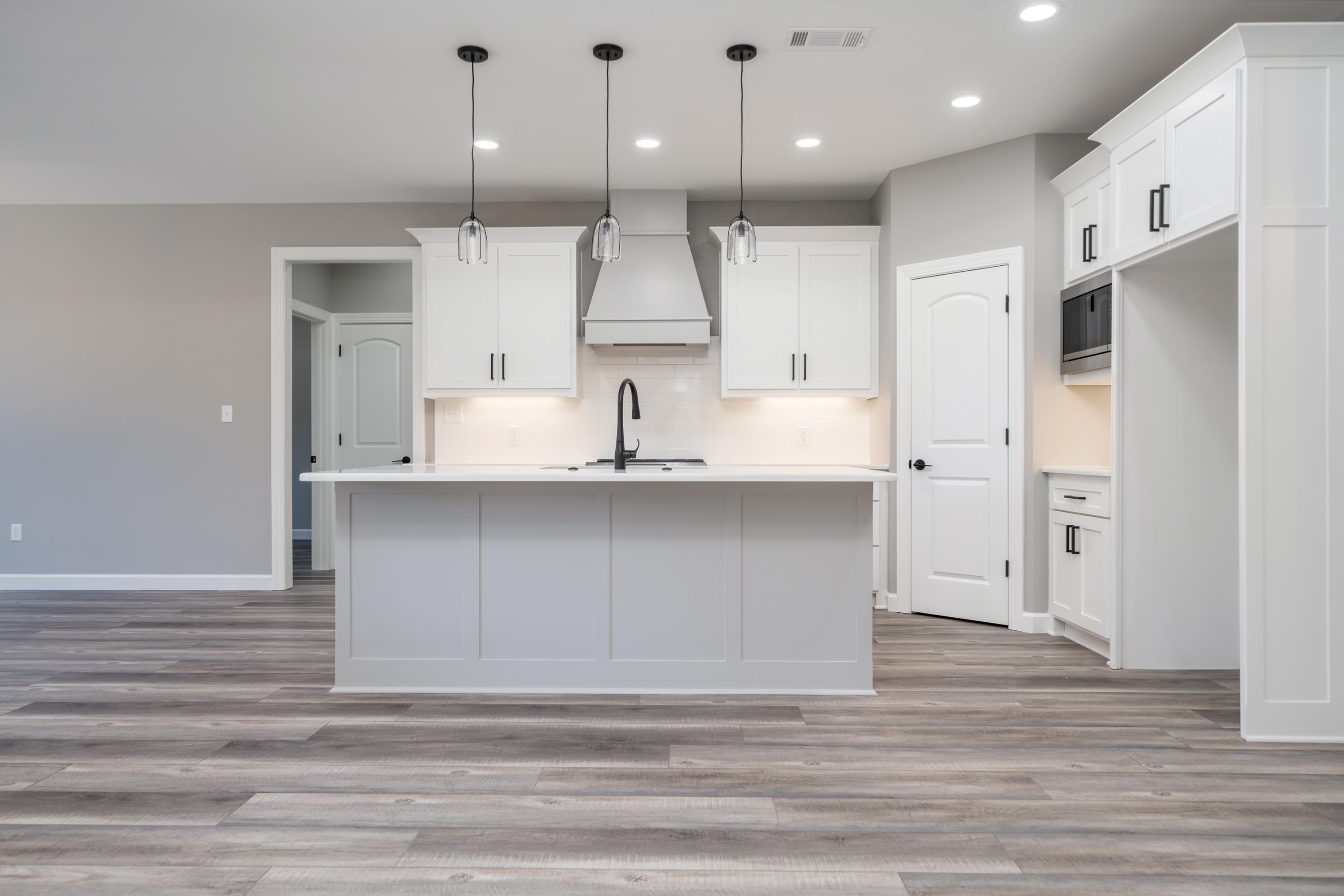 LEGACY POINTE - Residential