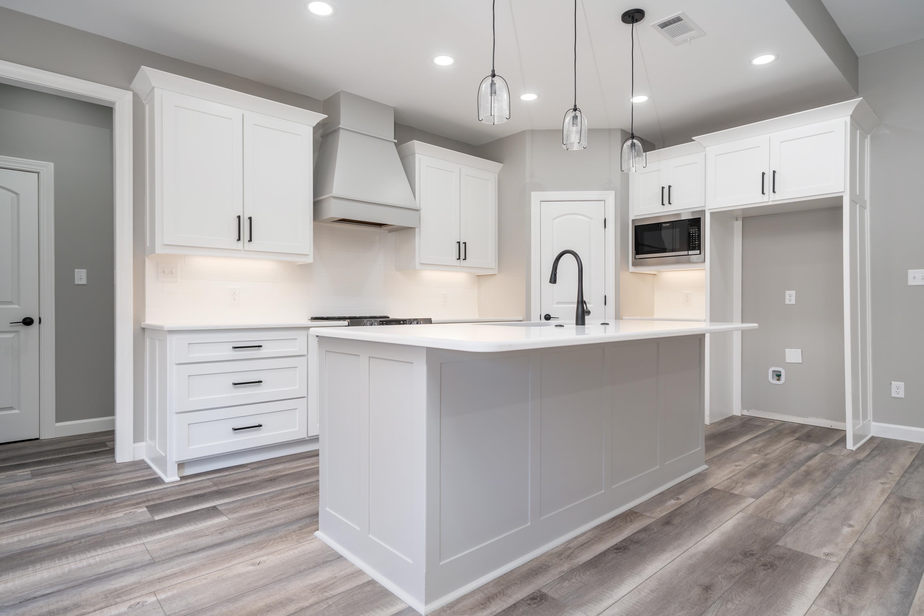 LEGACY POINTE - Residential