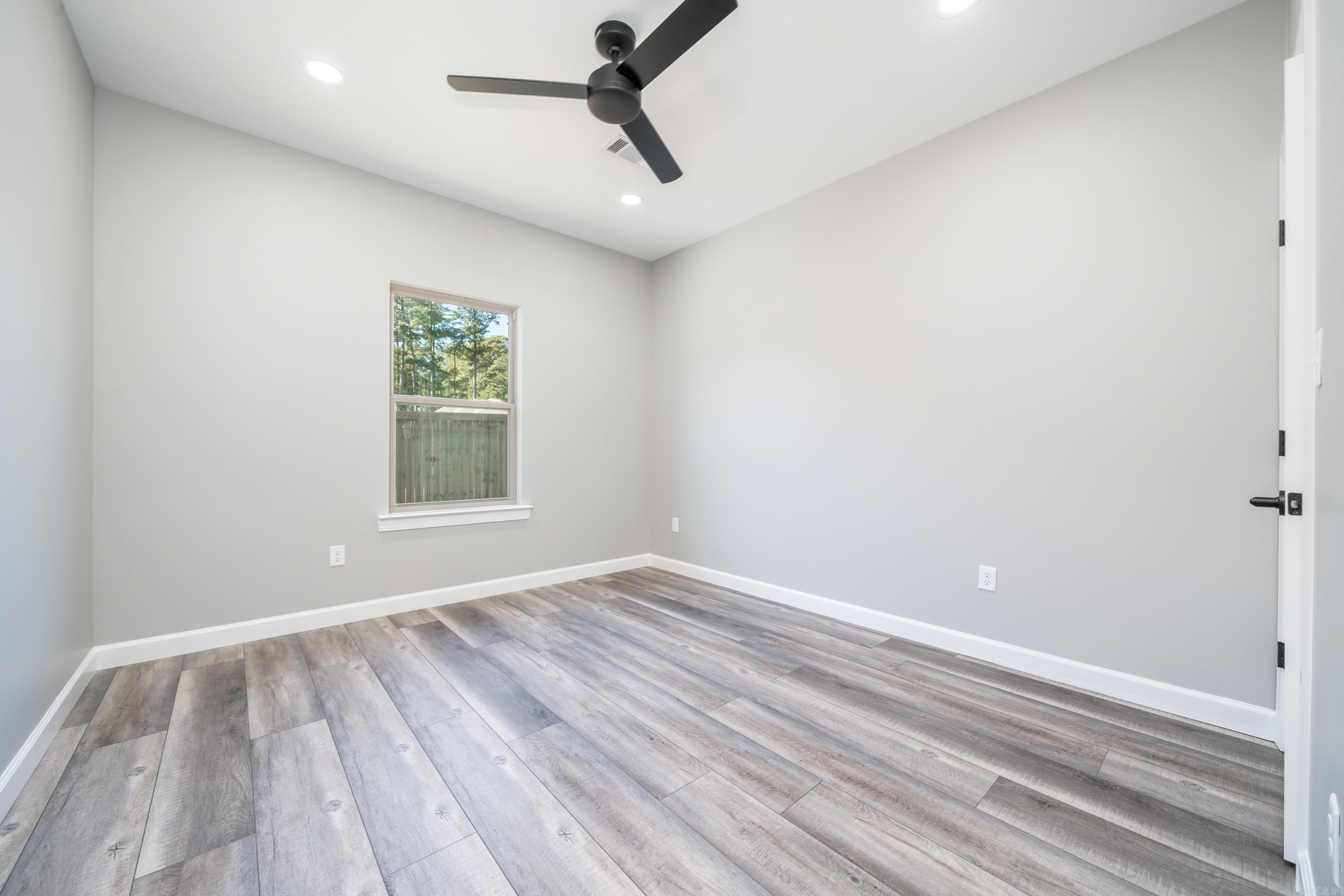 LEGACY POINTE - Residential