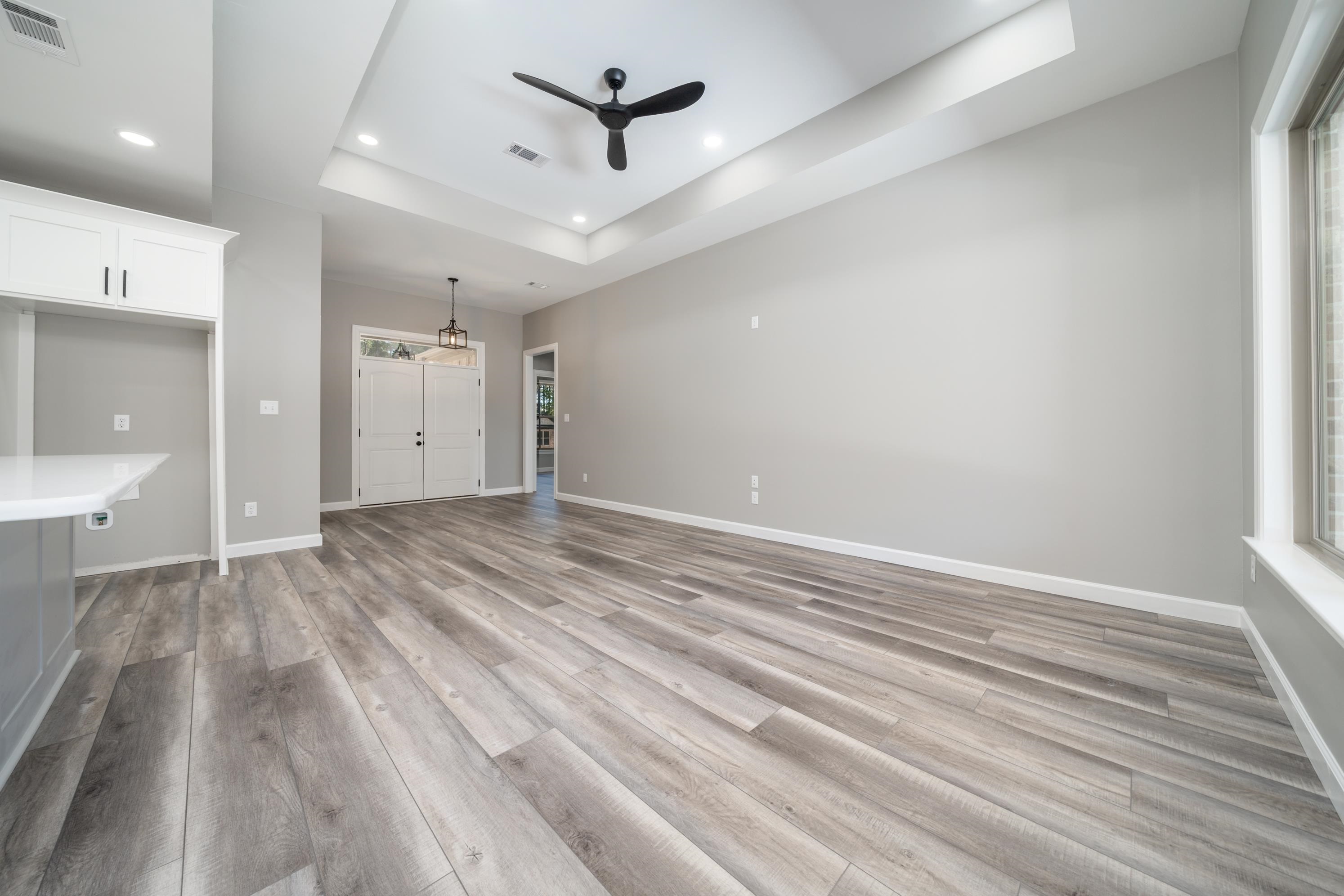 LEGACY POINTE - Residential