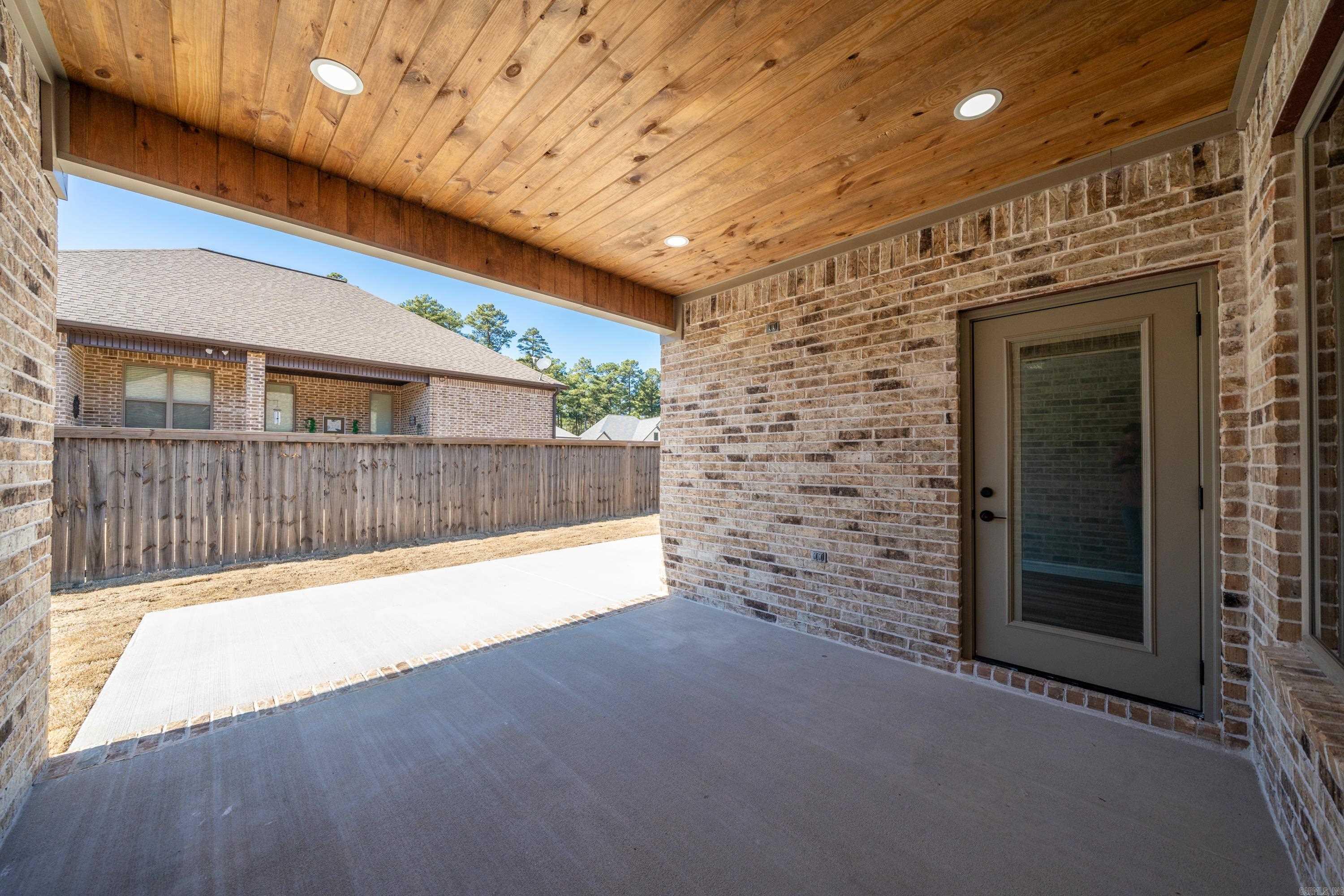 LEGACY POINTE - Residential