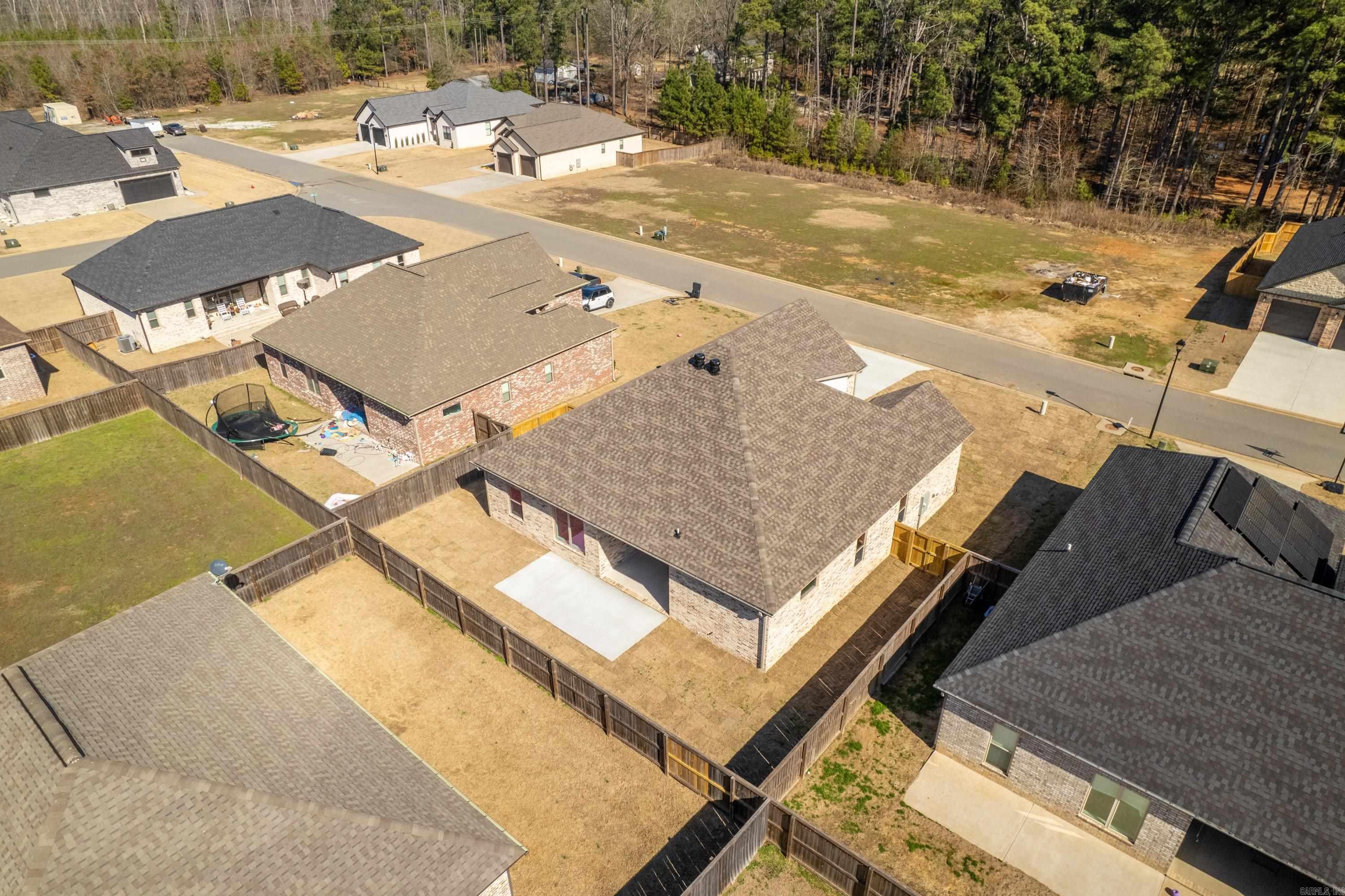 LEGACY POINTE - Residential