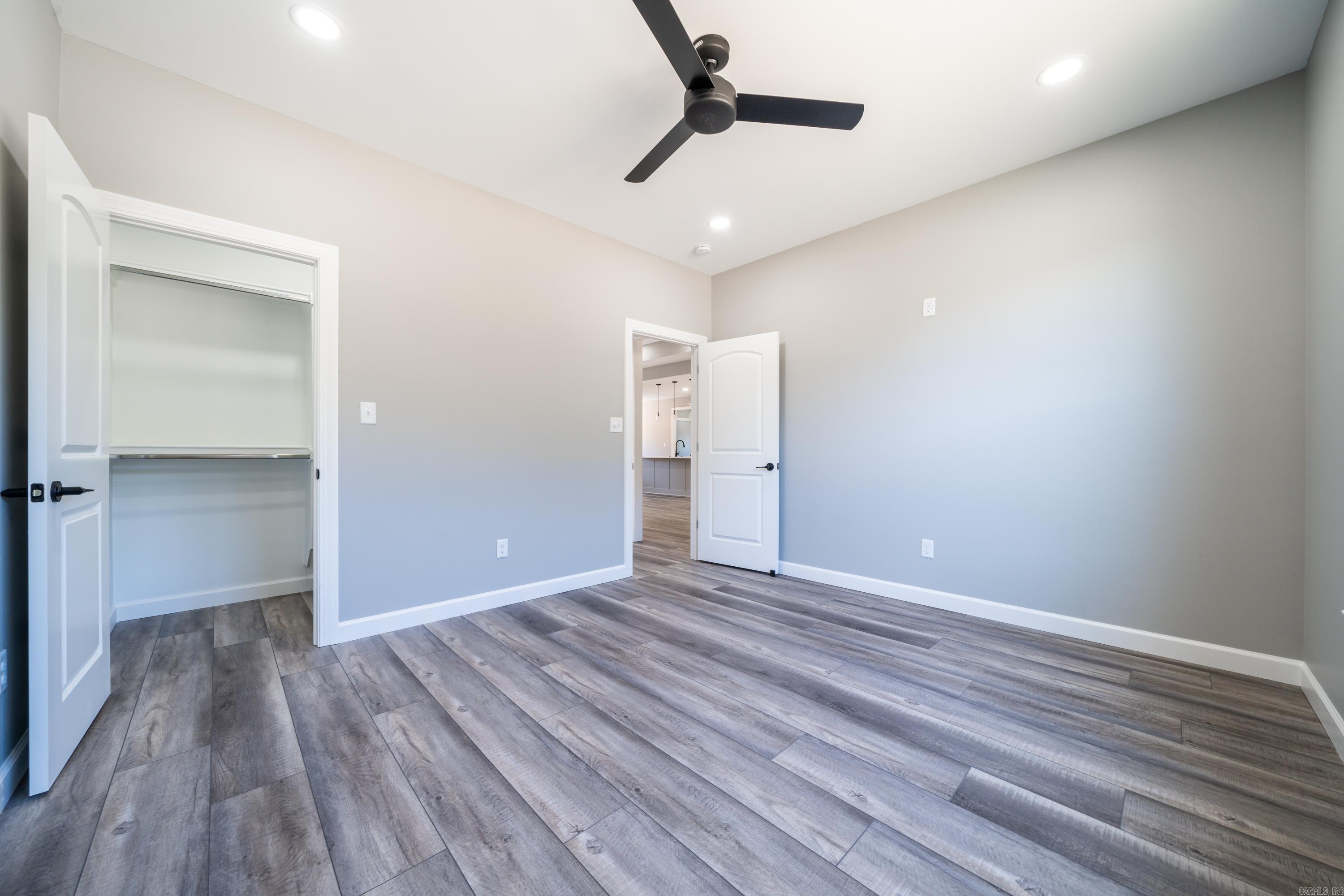 LEGACY POINTE - Residential