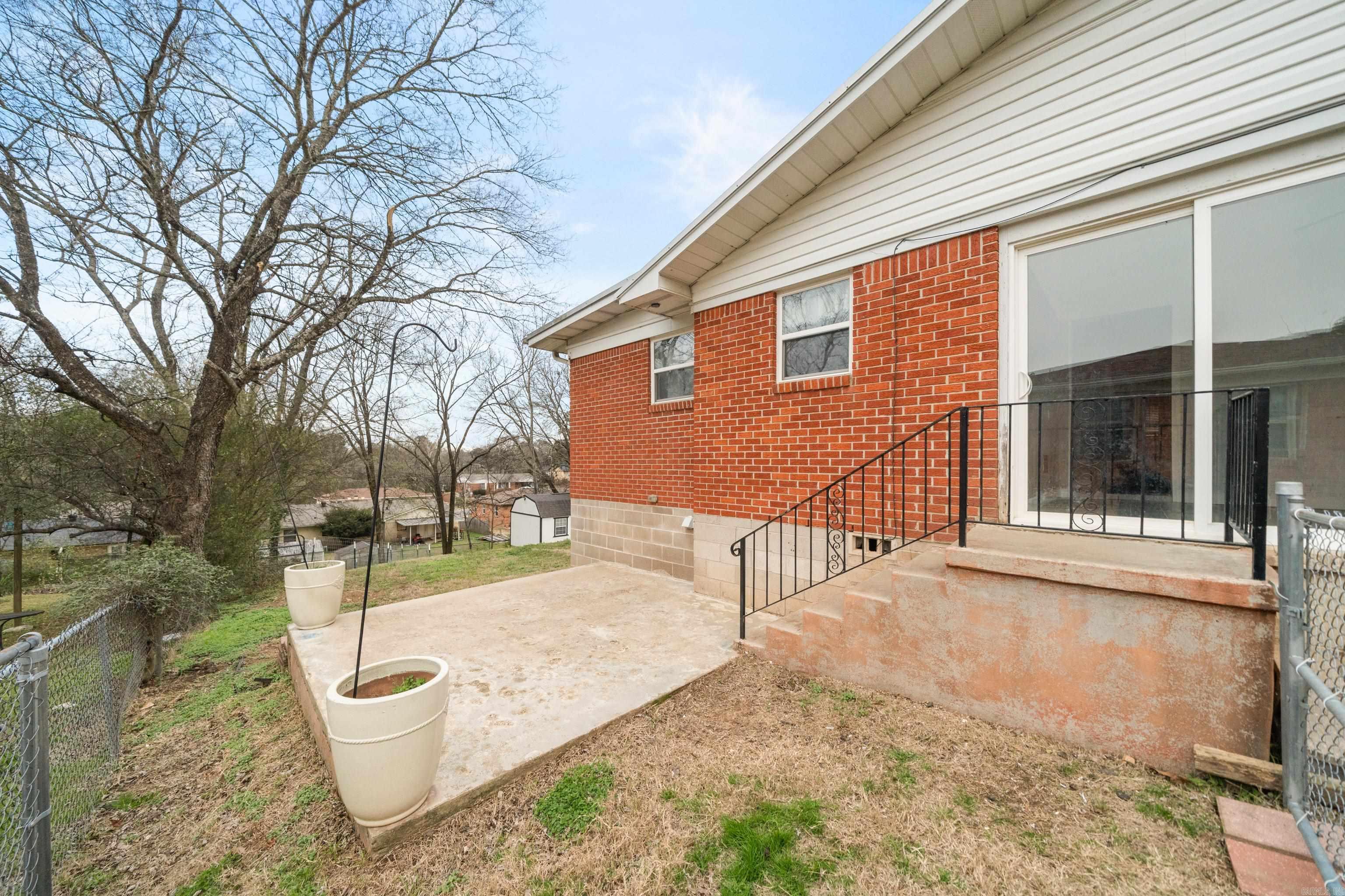 WHITFIELD - Residential