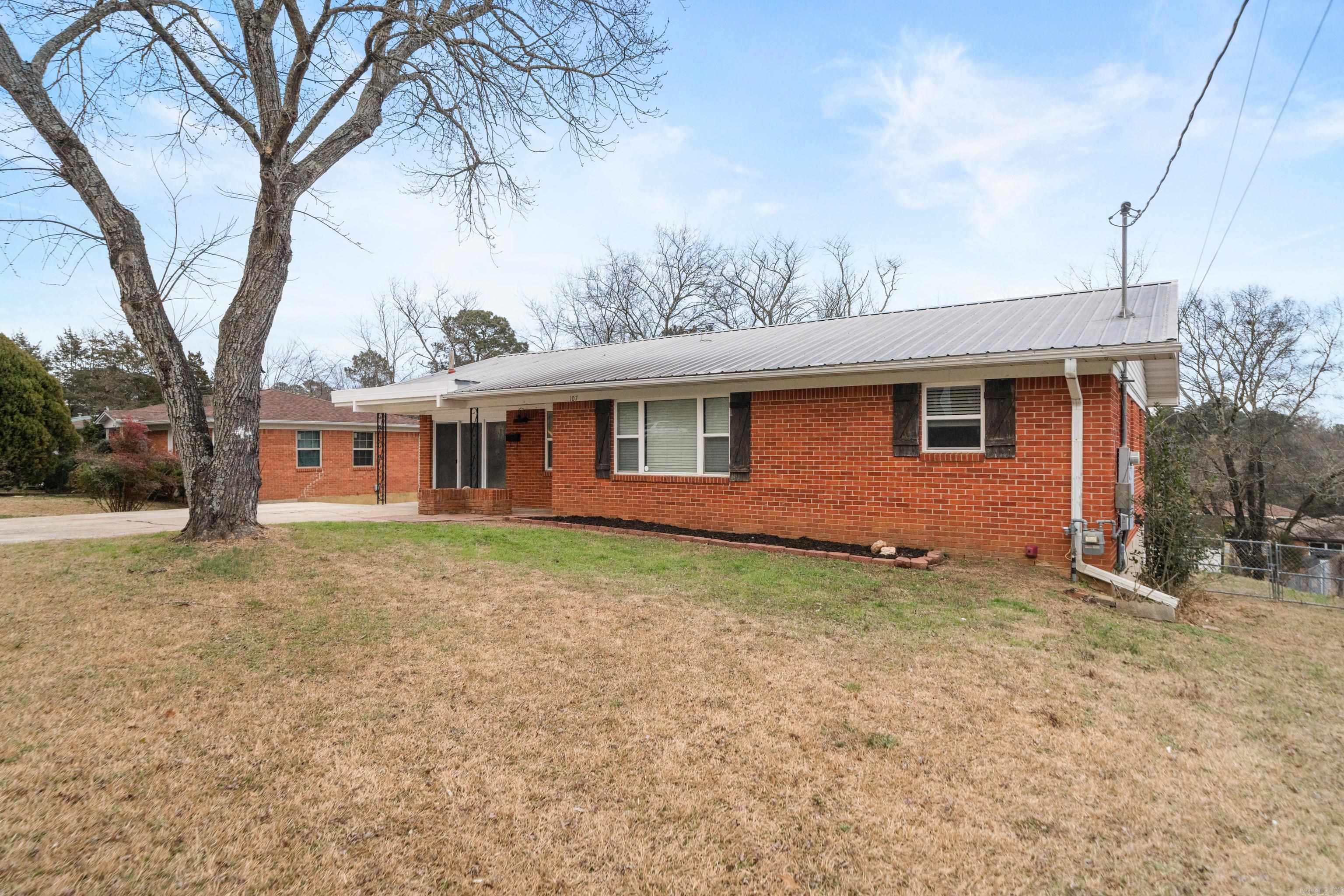 WHITFIELD - Residential