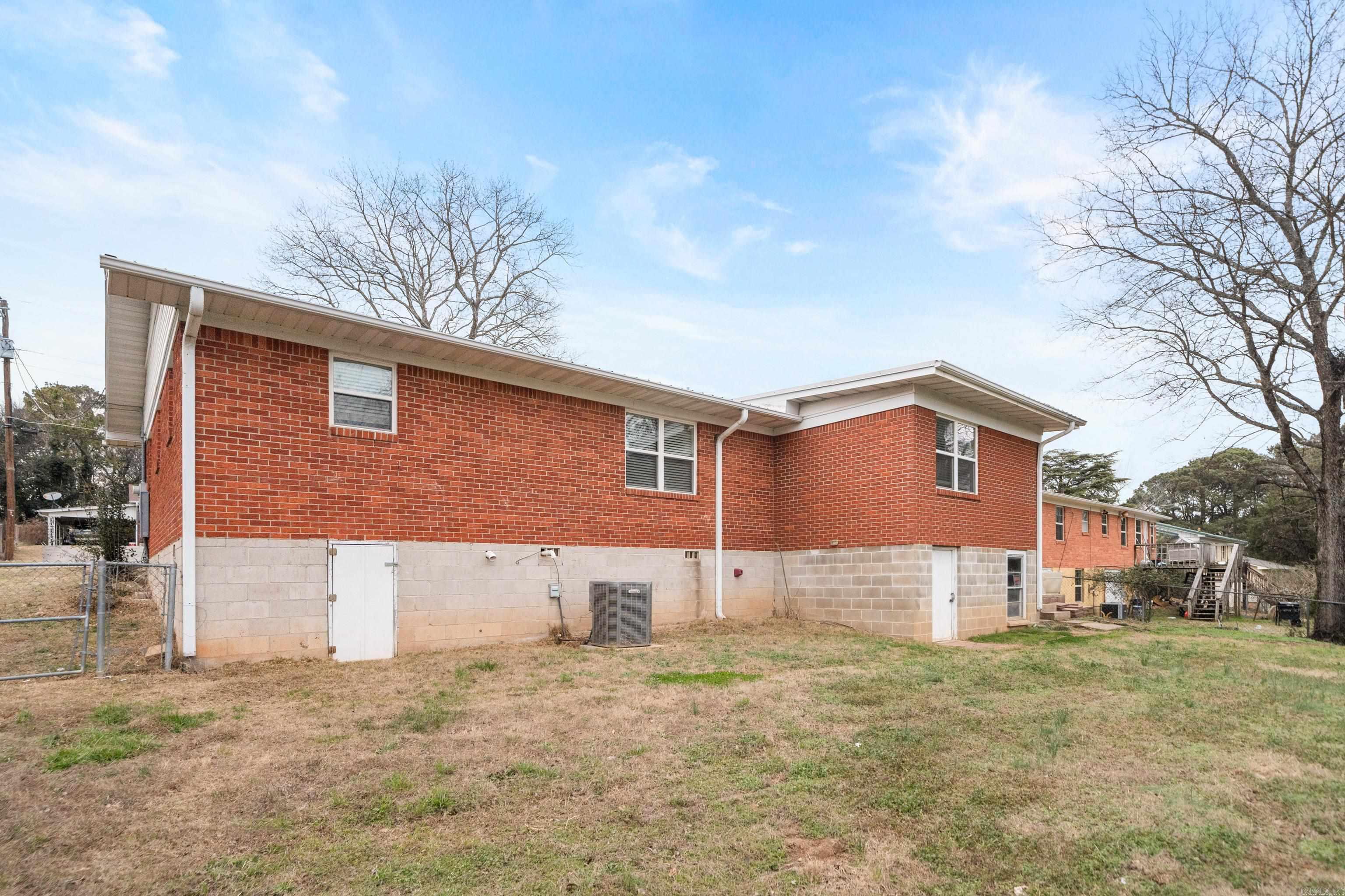 WHITFIELD - Residential