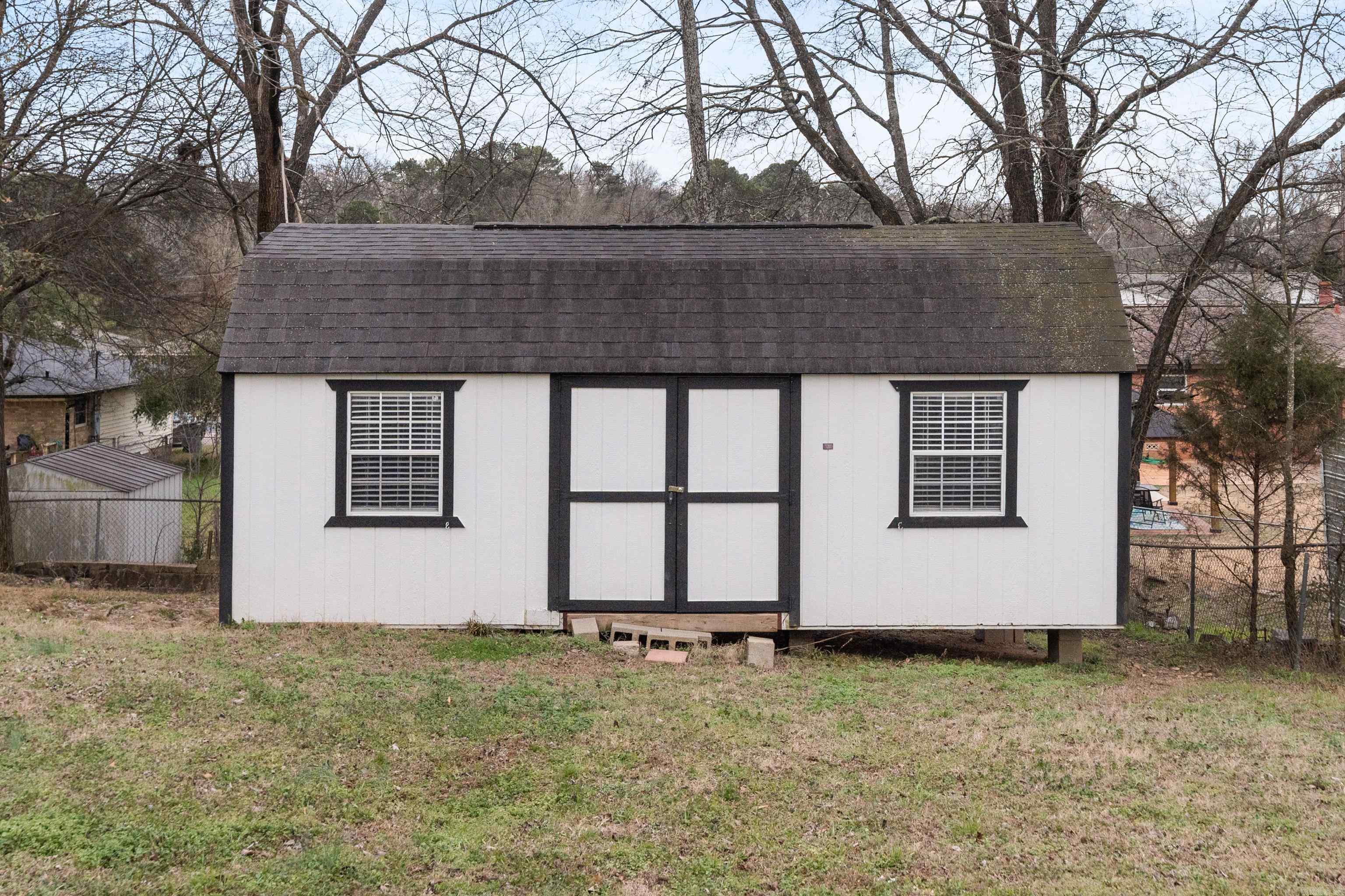 WHITFIELD - Residential