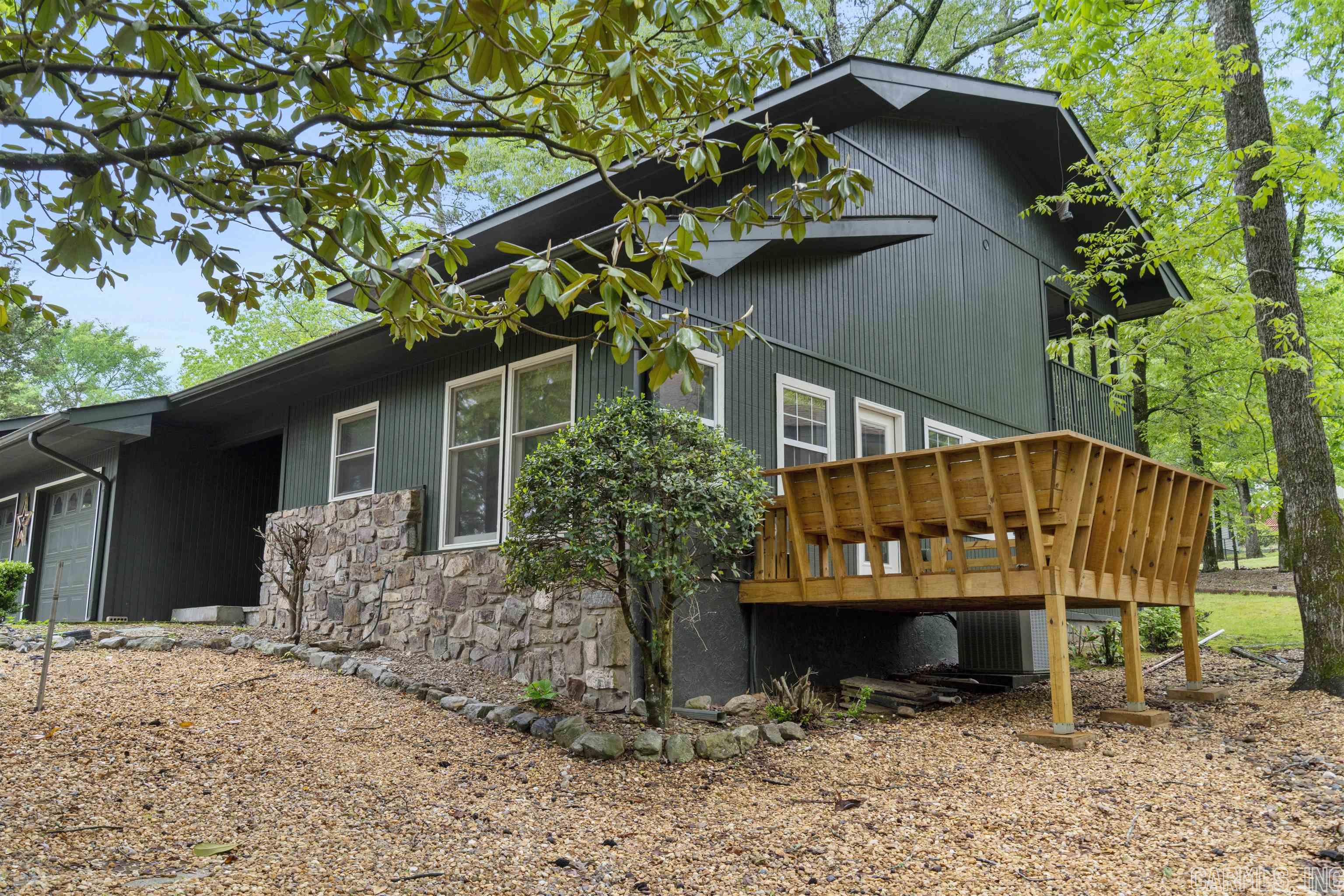 Madrid Courts - Residential