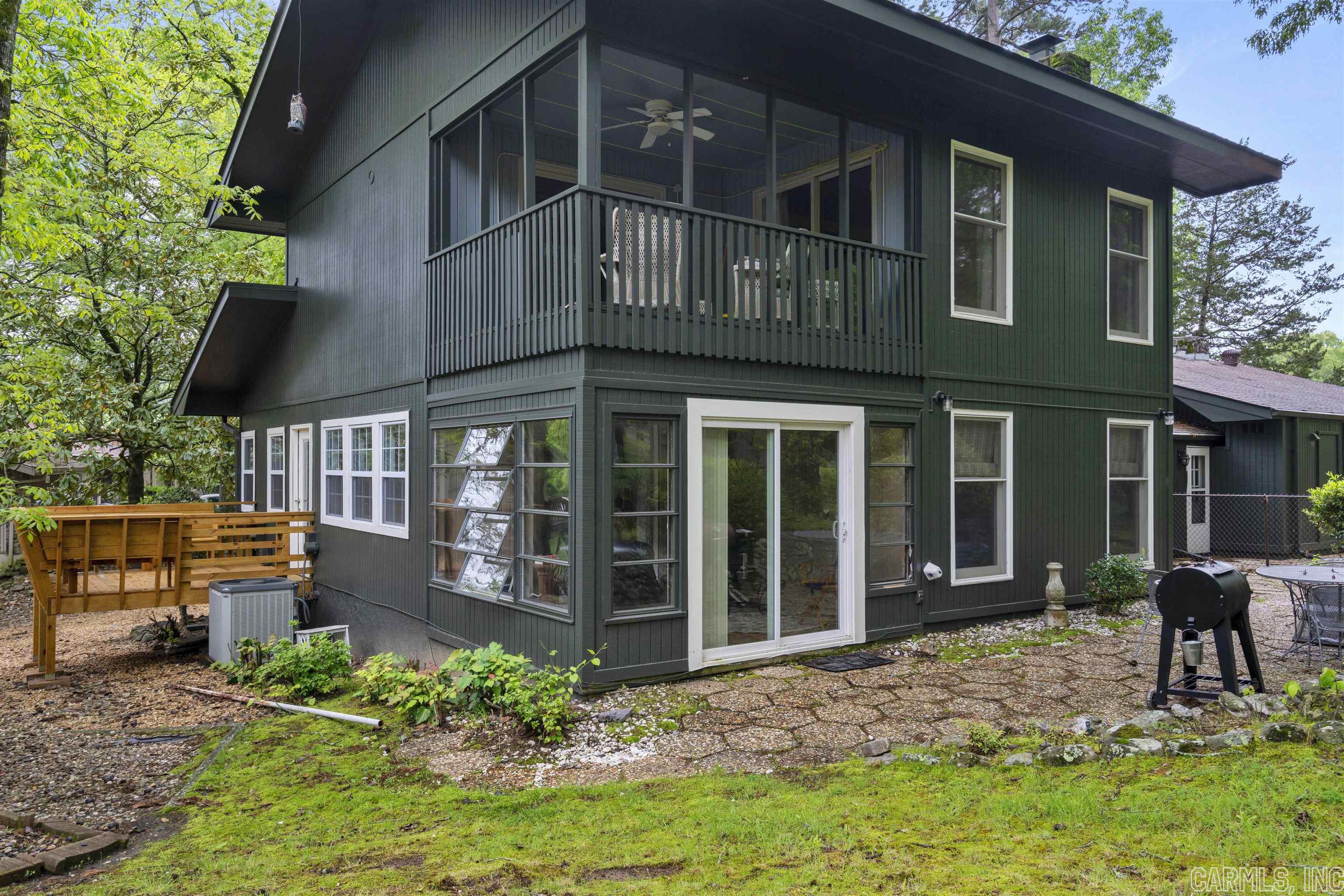 Madrid Courts - Residential