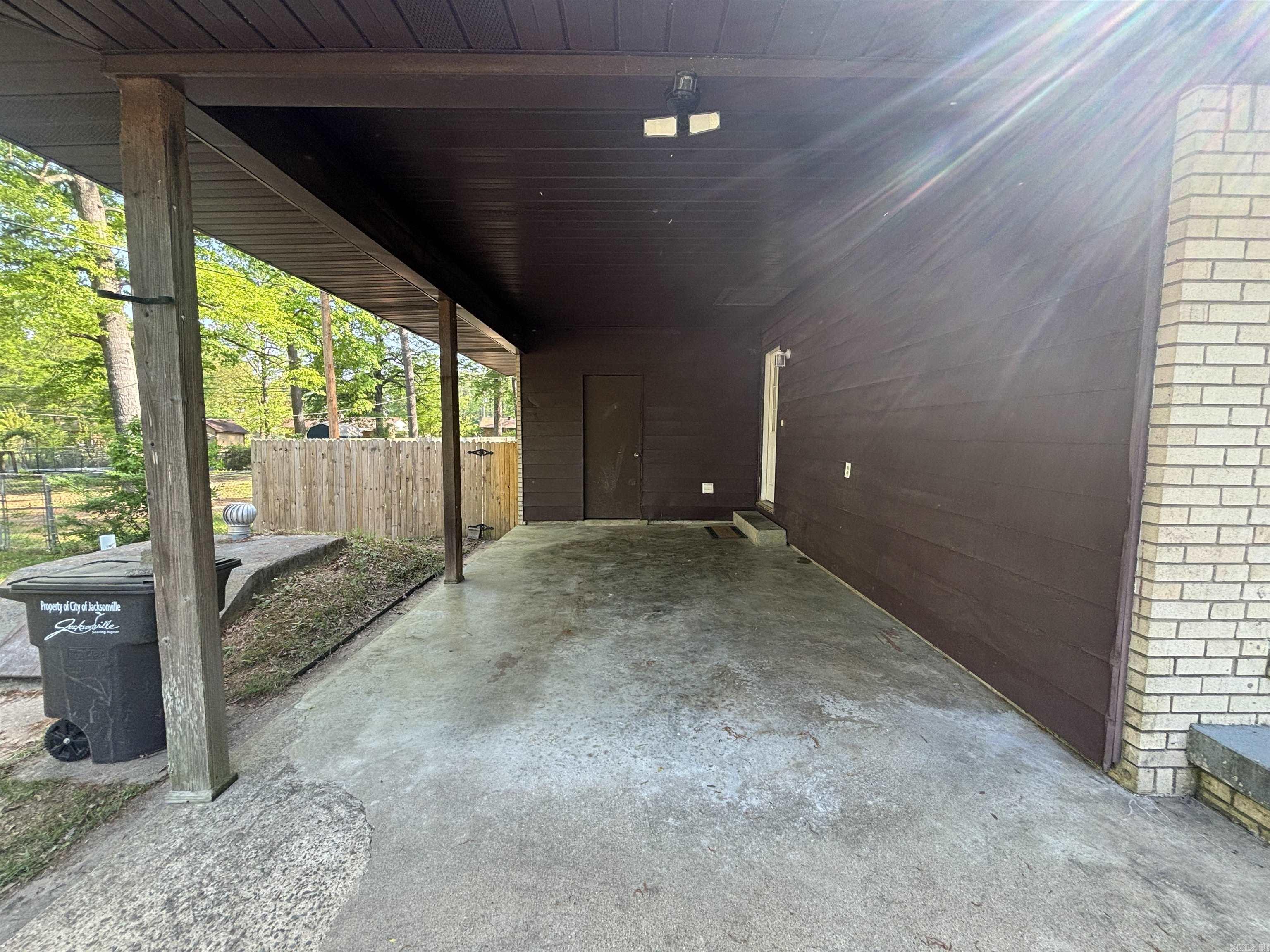 JAXON TERRACE - Residential