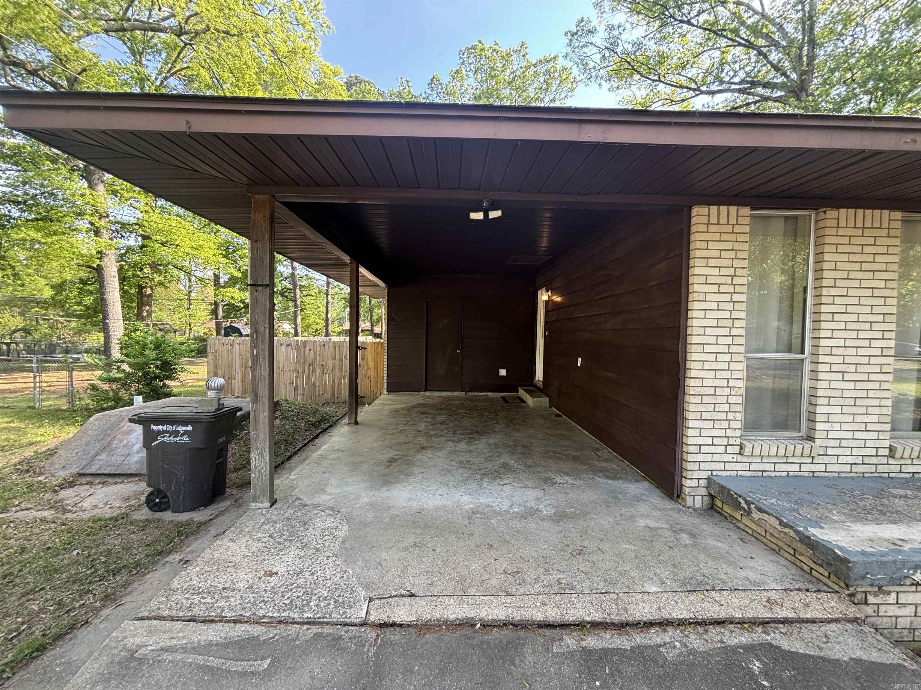 JAXON TERRACE - Residential