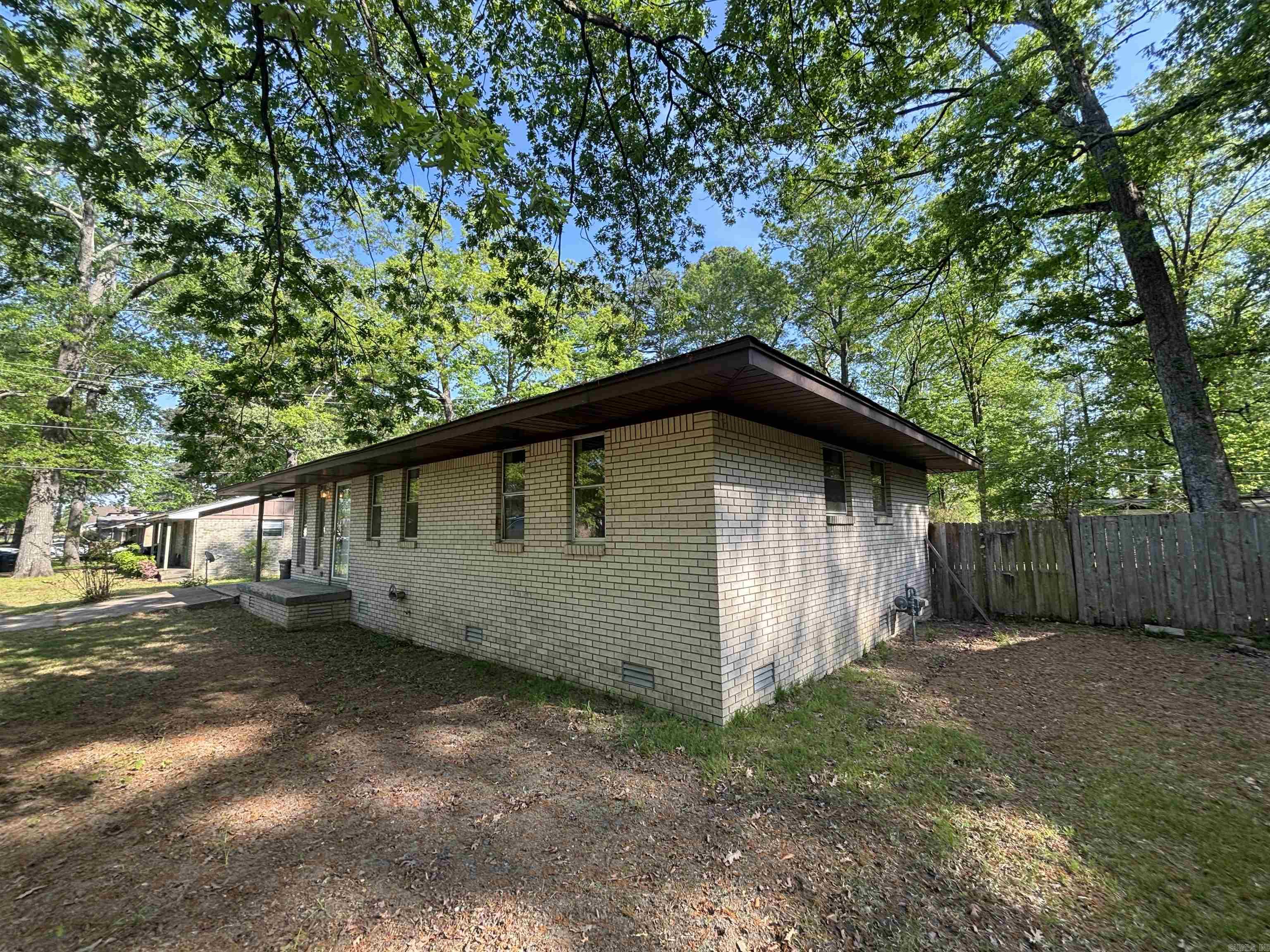 JAXON TERRACE - Residential