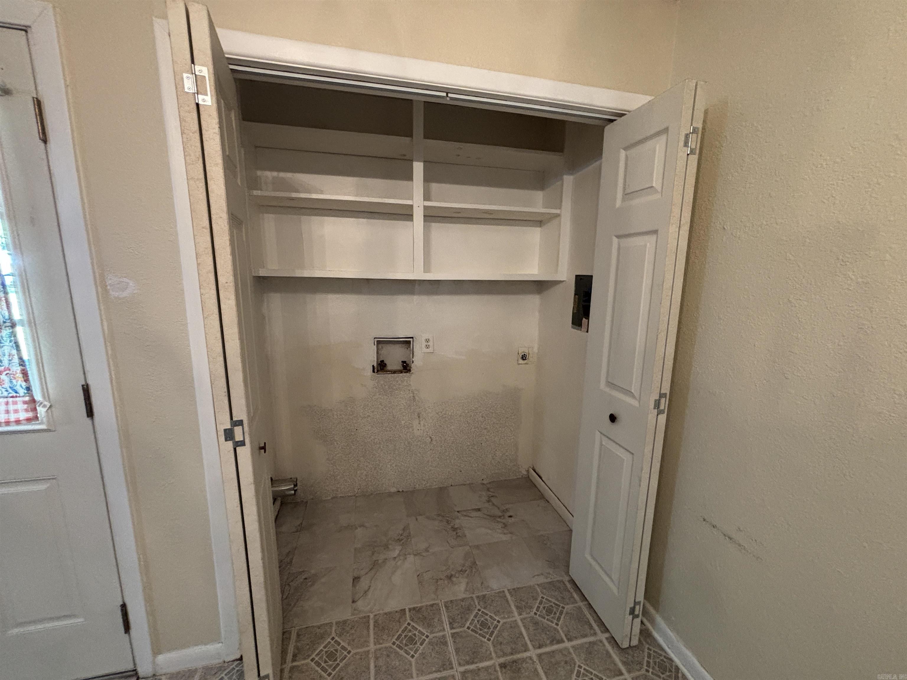 JAXON TERRACE - Residential