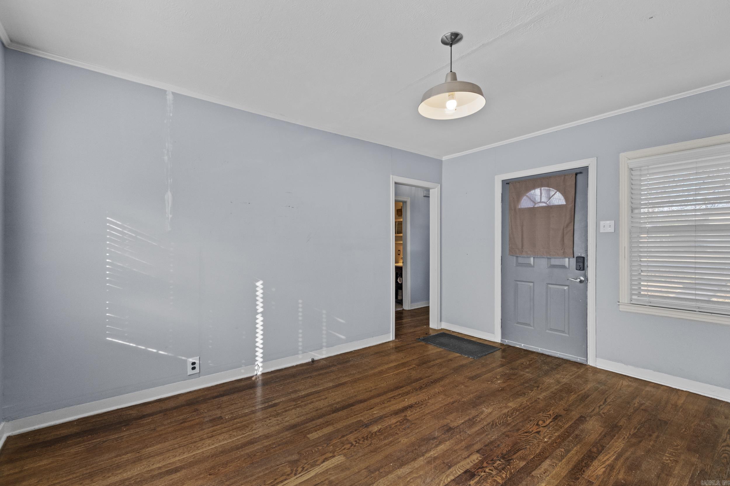 WOODLAND HILLS - Residential