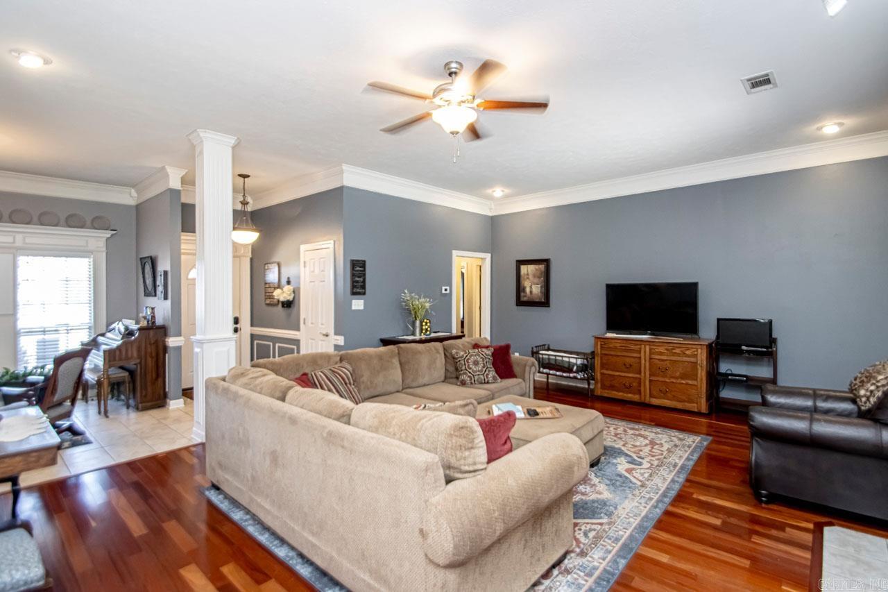 COUNTRY CLUB OF ARK THE - Residential