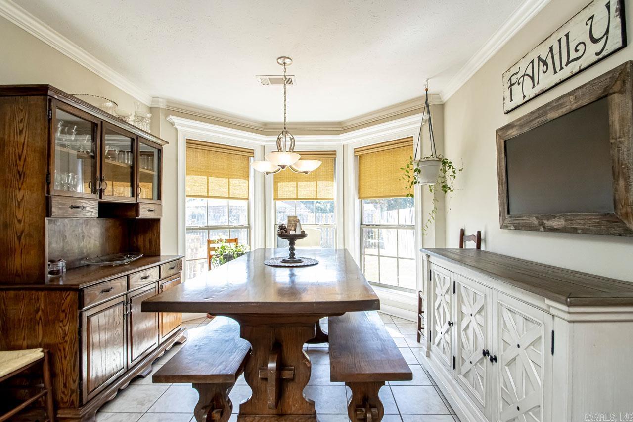 COUNTRY CLUB OF ARK THE - Residential