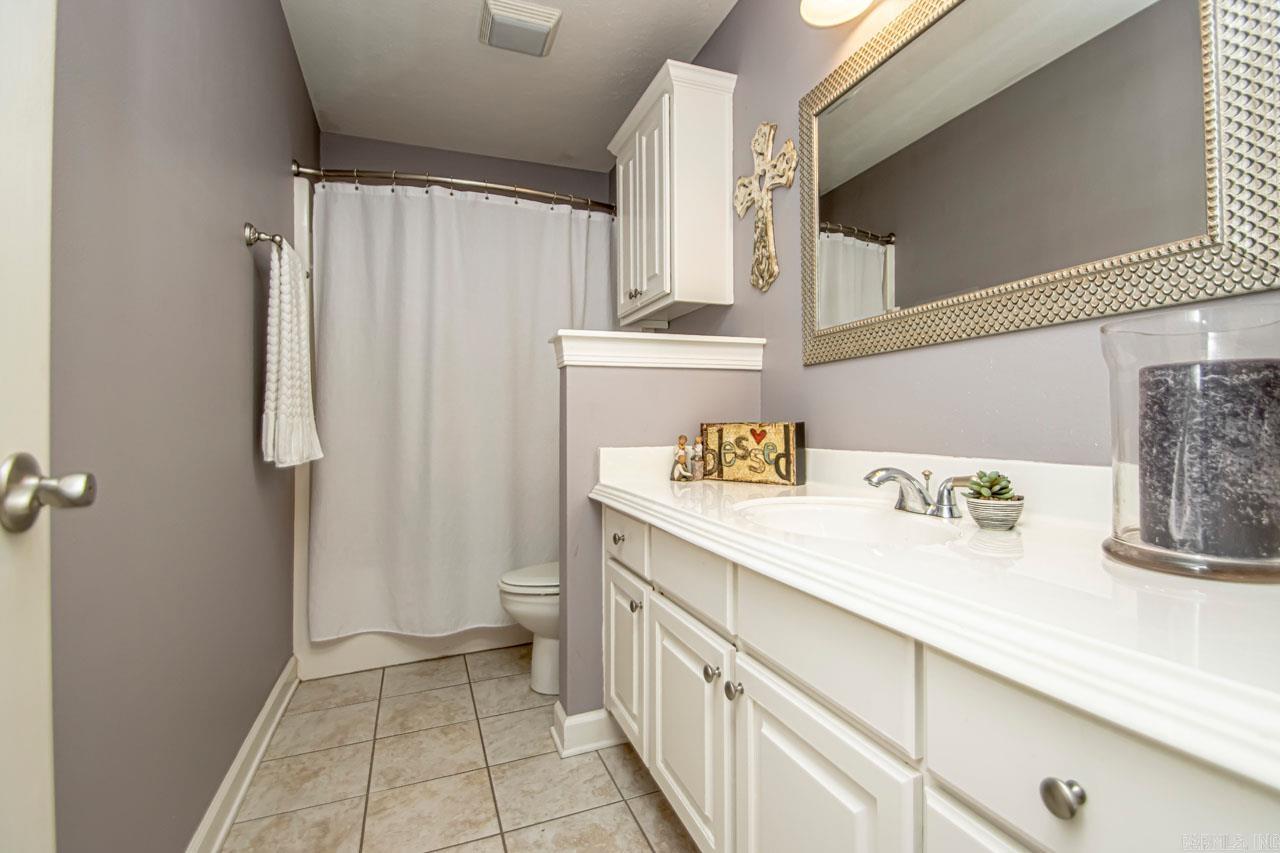 COUNTRY CLUB OF ARK THE - Residential