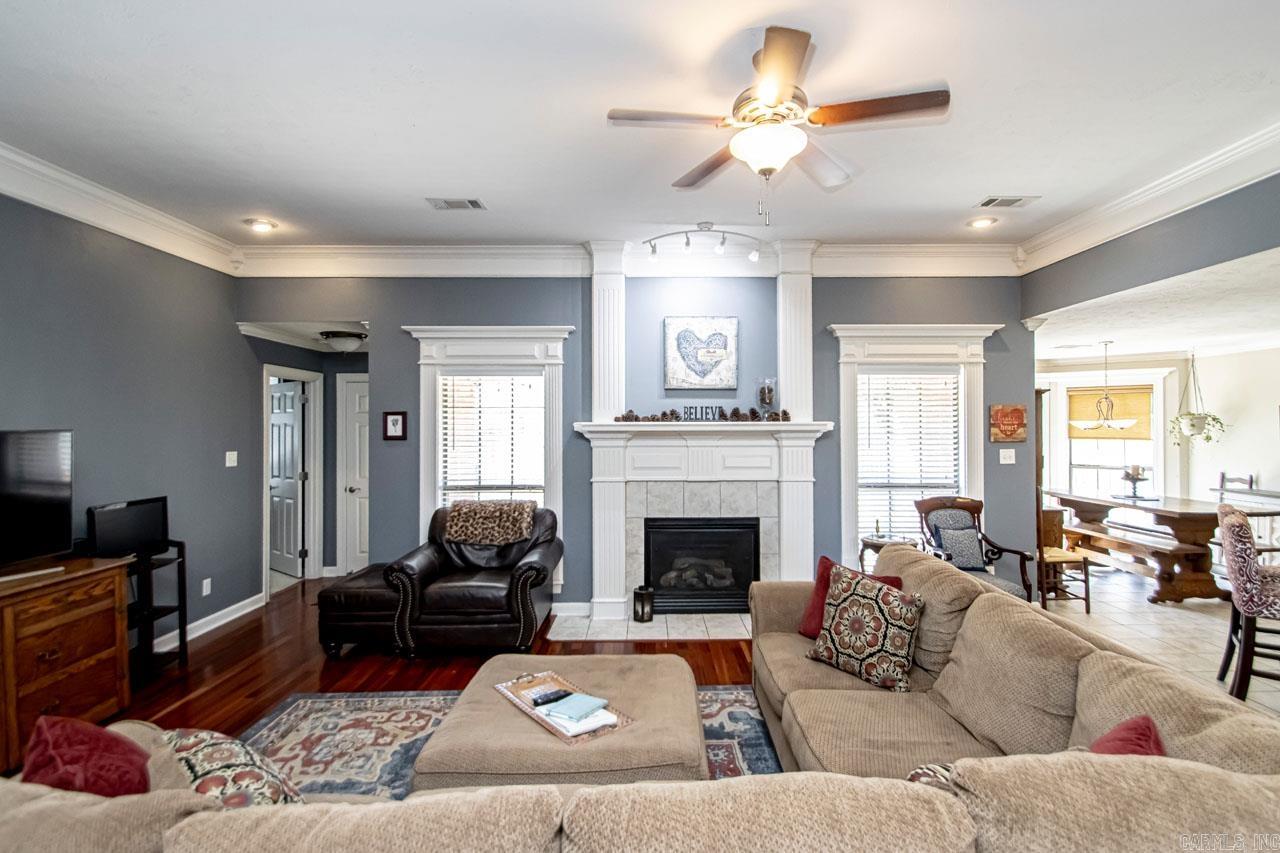 COUNTRY CLUB OF ARK THE - Residential