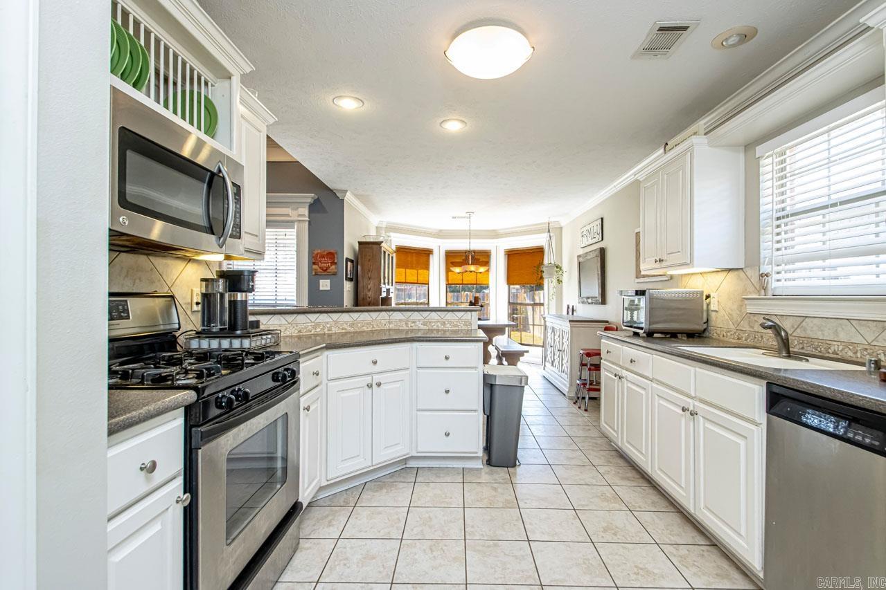 COUNTRY CLUB OF ARK THE - Residential