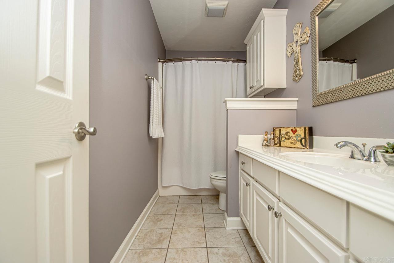 COUNTRY CLUB OF ARK THE - Residential