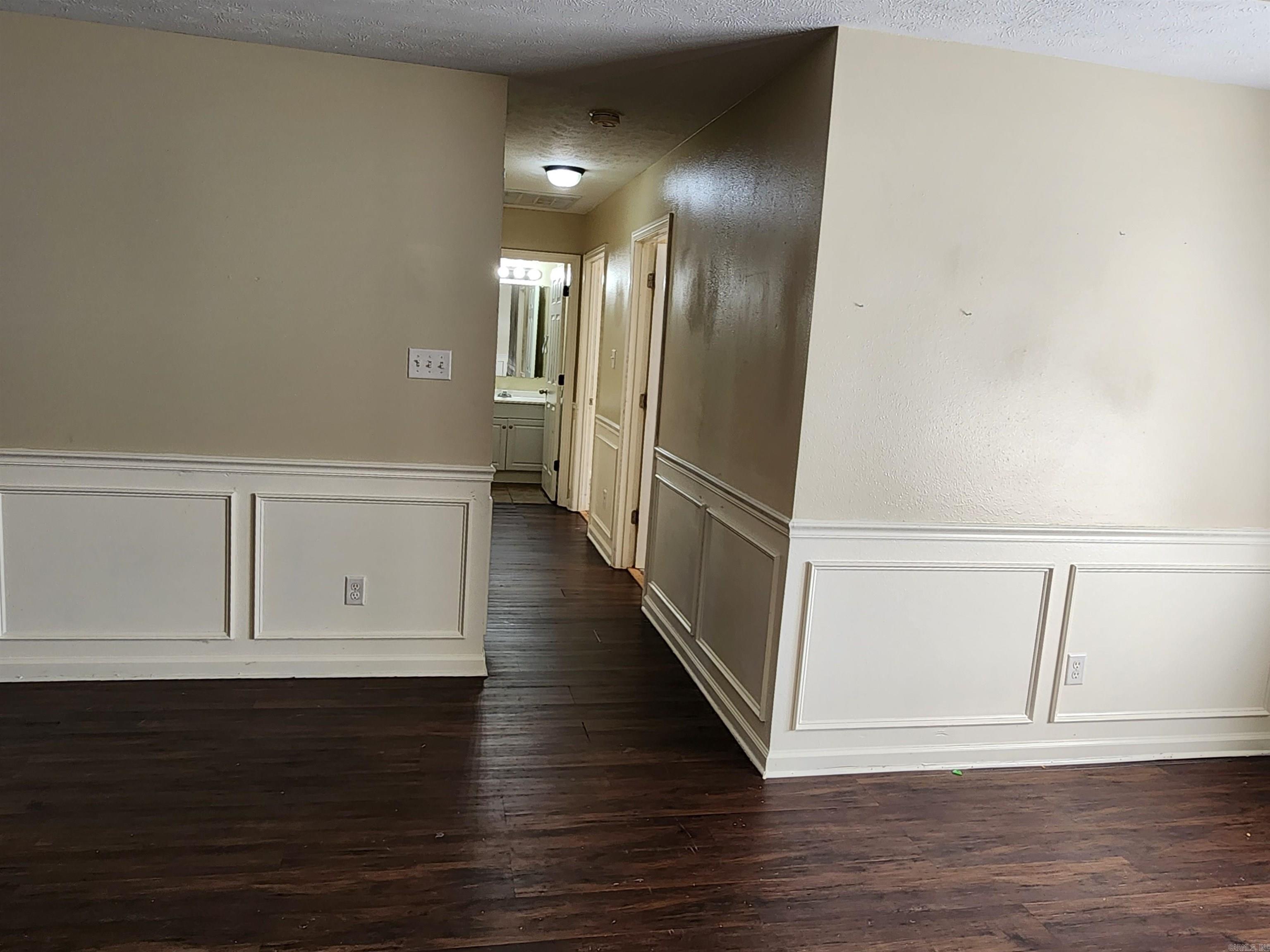 GOLDEN MEADOWS - Residential