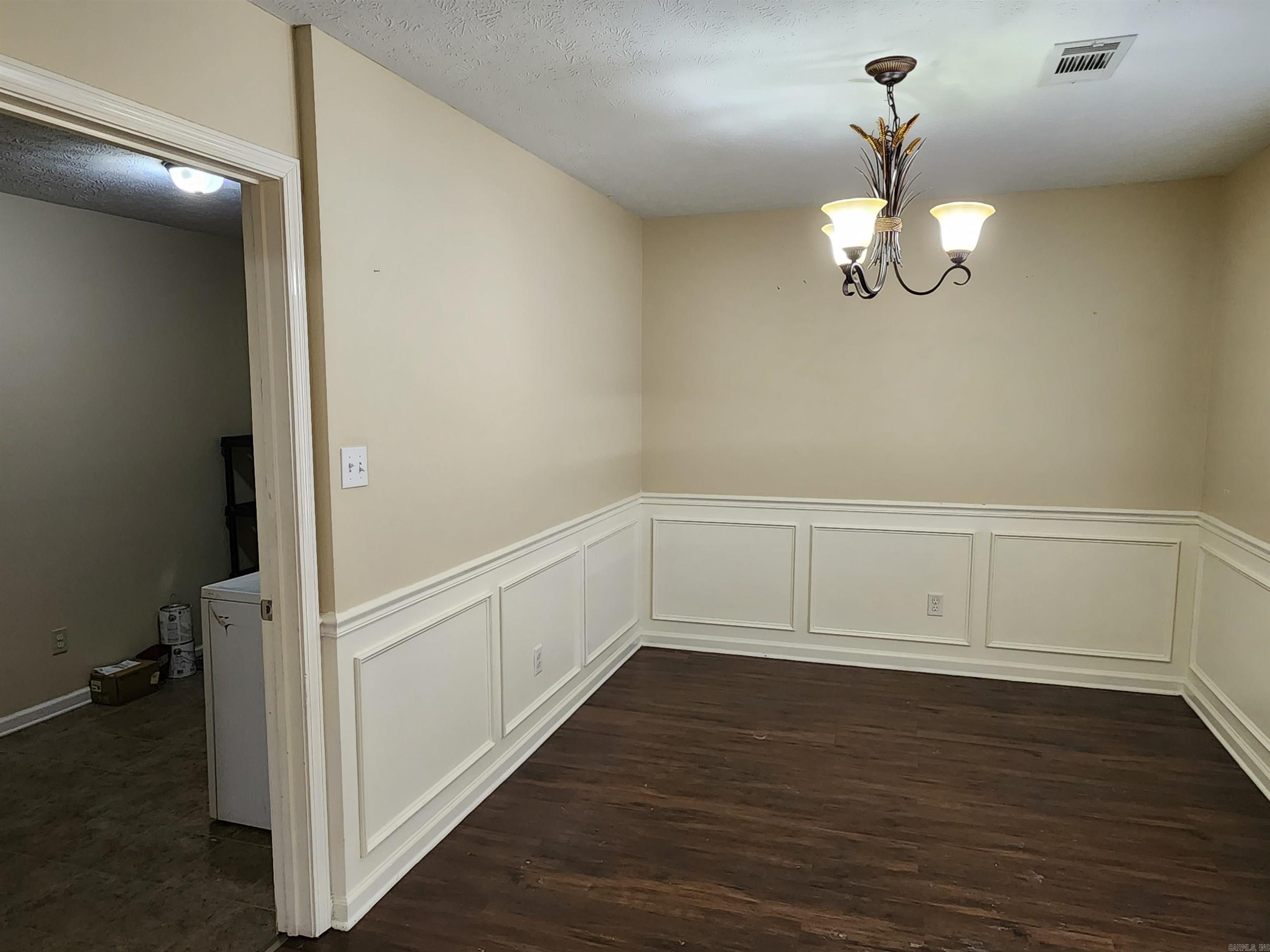 GOLDEN MEADOWS - Residential