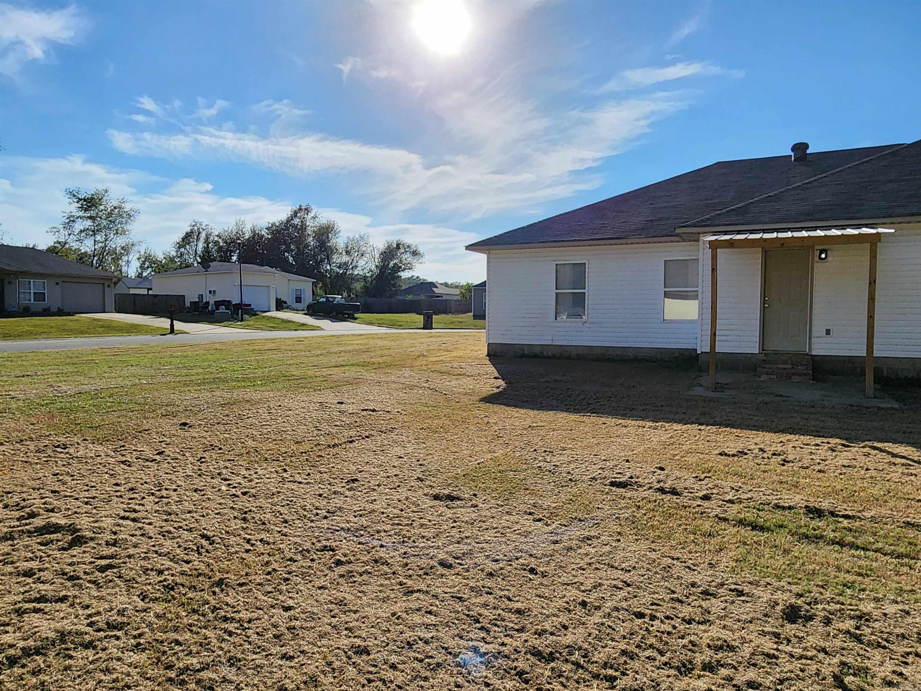 GOLDEN MEADOWS - Residential