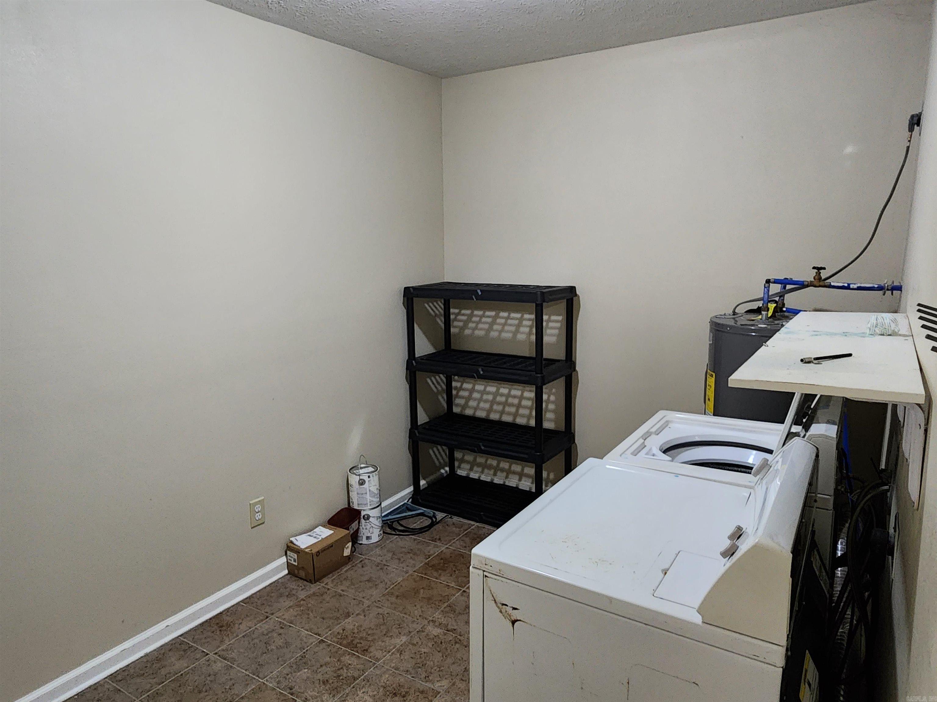 GOLDEN MEADOWS - Residential