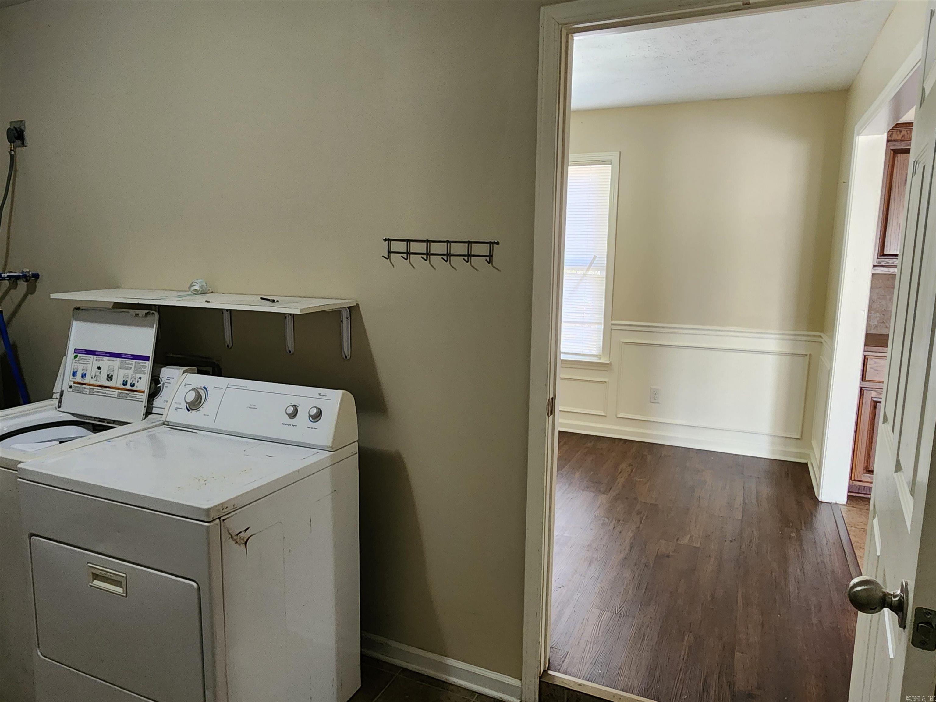 GOLDEN MEADOWS - Residential