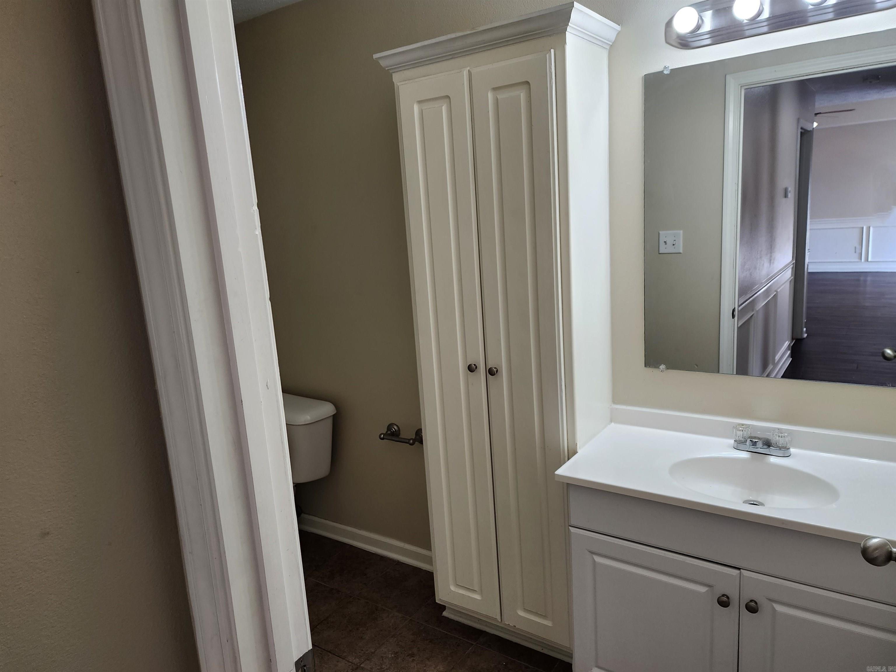 GOLDEN MEADOWS - Residential