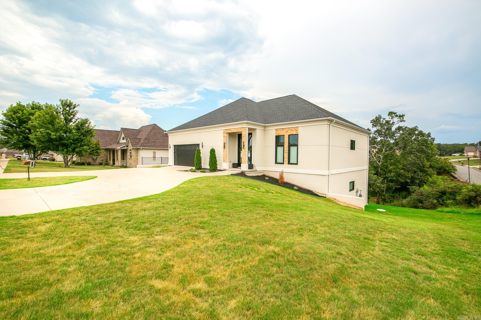 STONE RIDGE AT CYPRESS CREEK - Residential