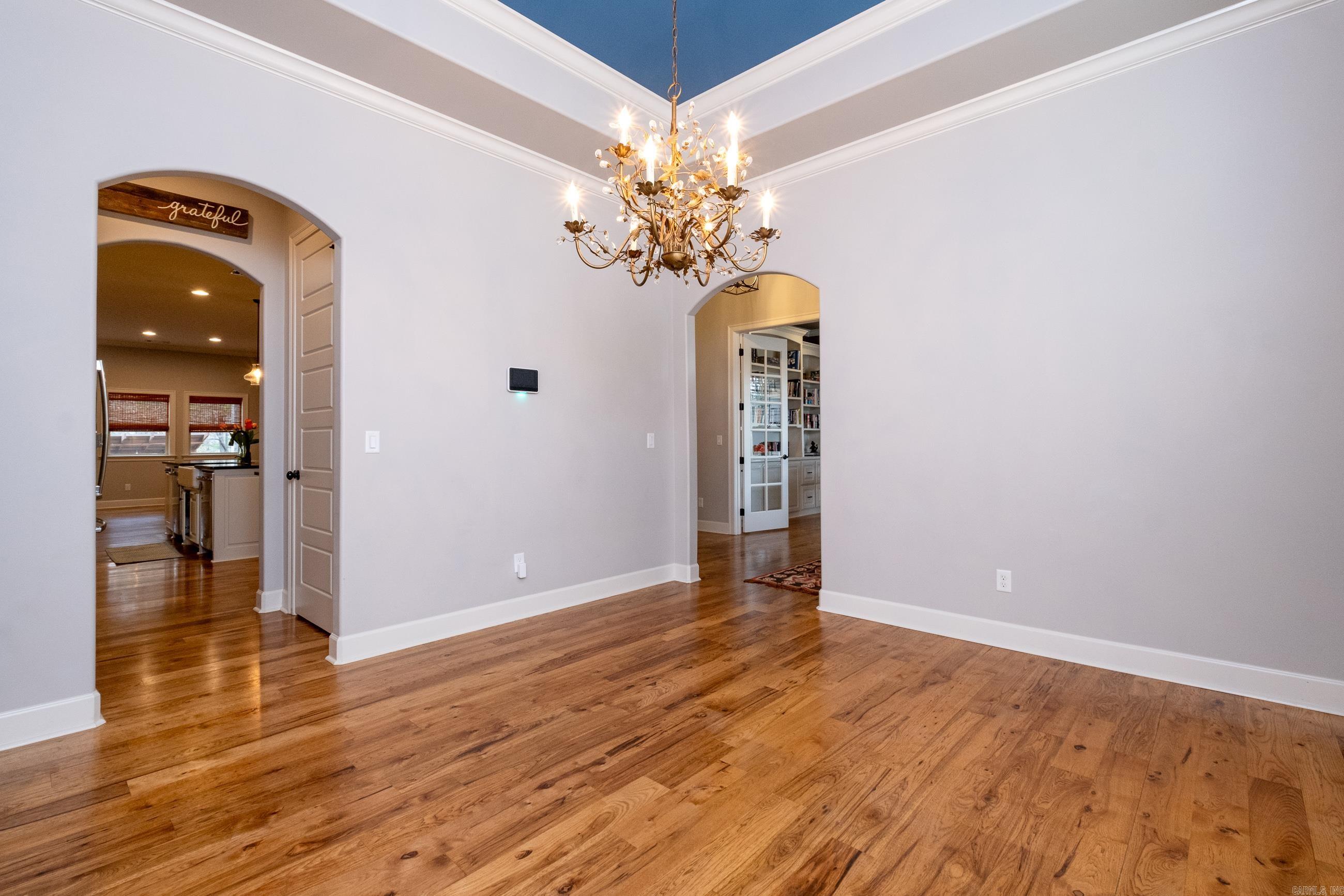 WOODLANDS EDGE - Residential