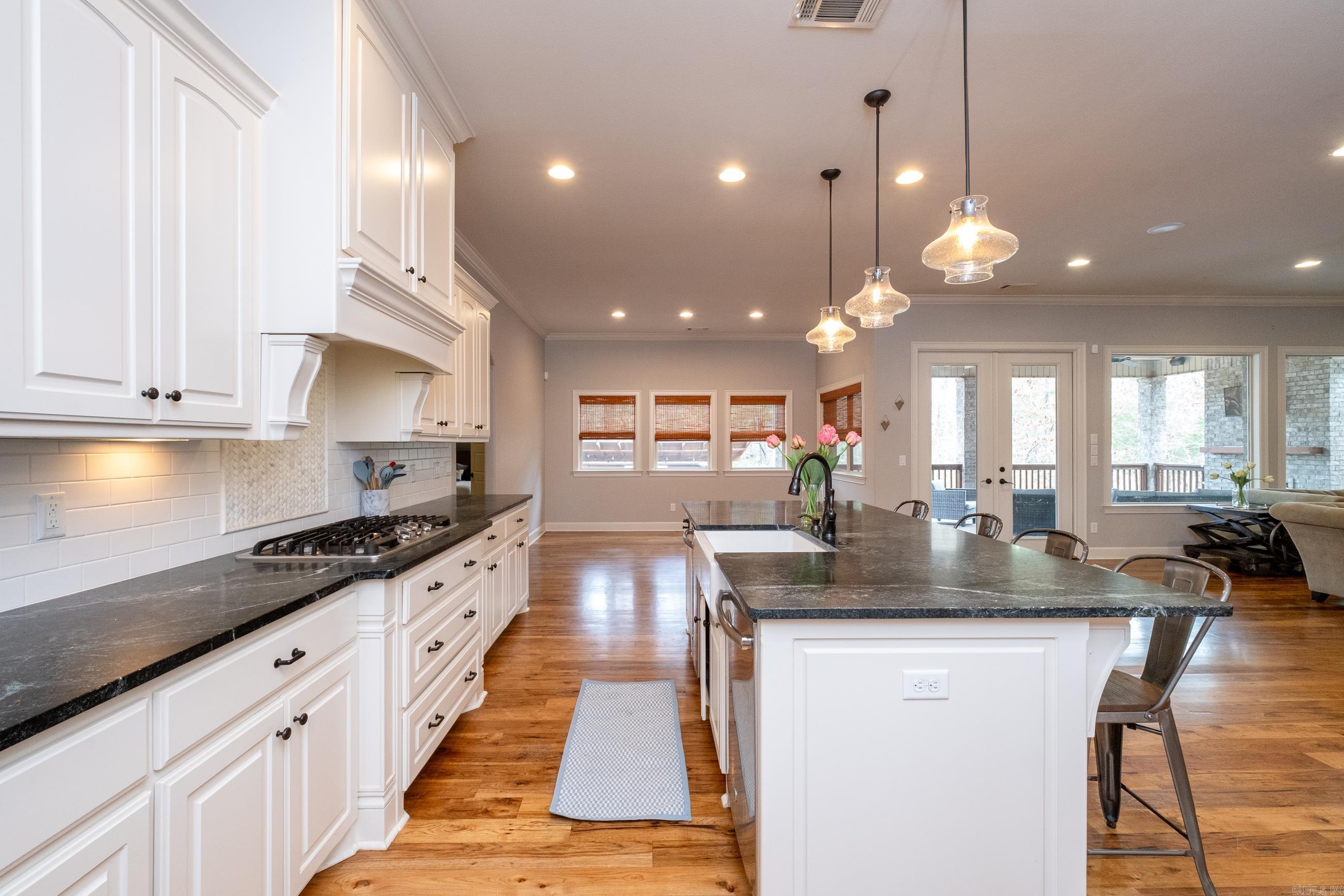WOODLANDS EDGE - Residential