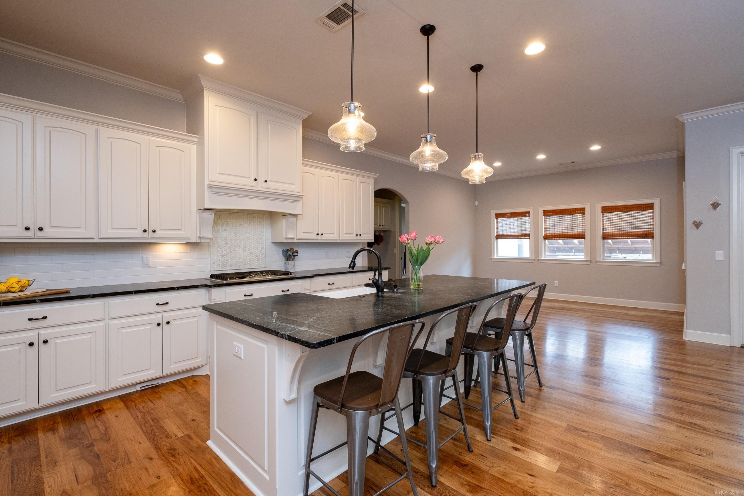 WOODLANDS EDGE - Residential