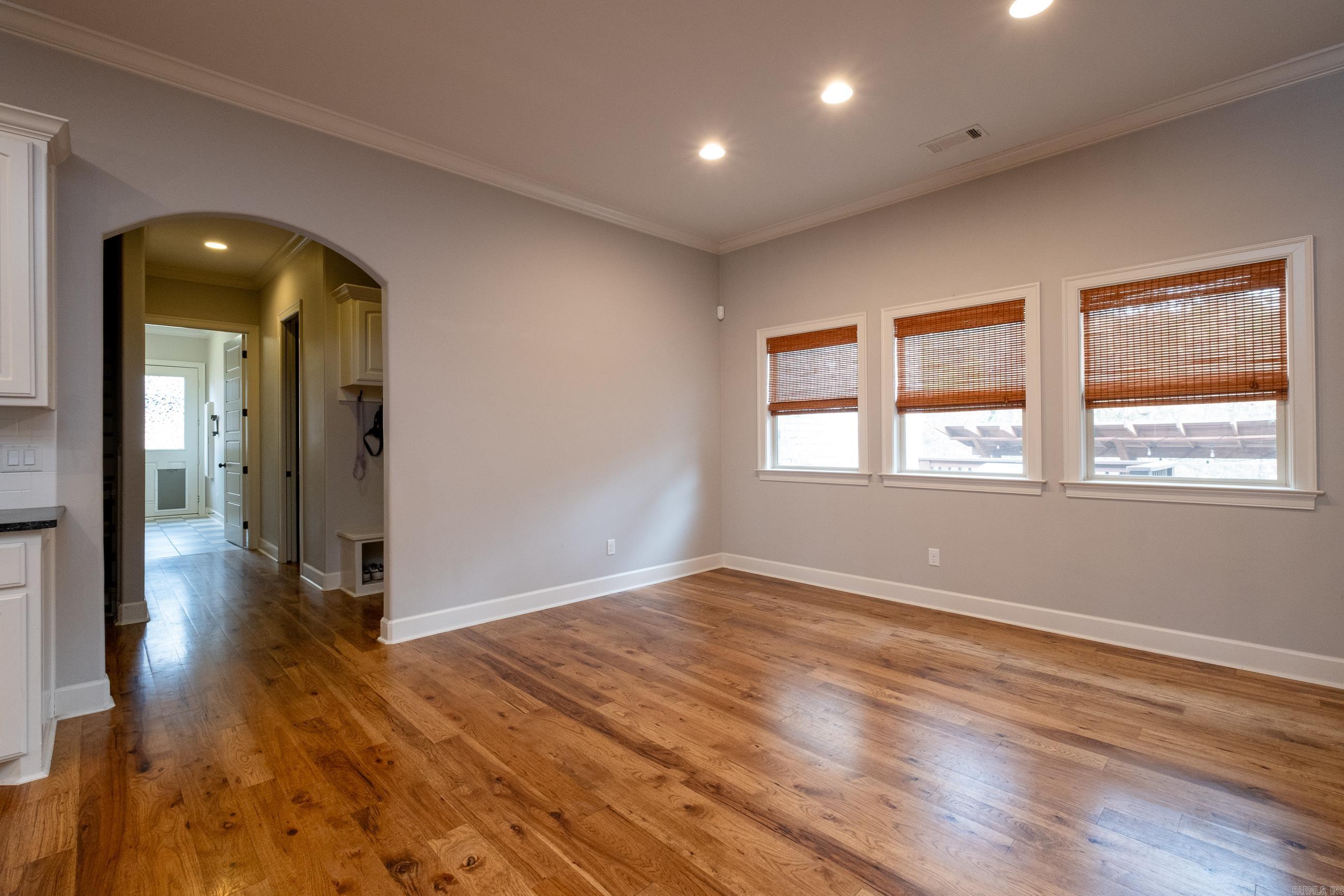 WOODLANDS EDGE - Residential