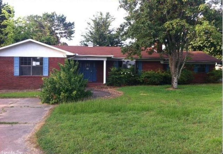 HUD Owned property For Sale.  For information on bidding, Earnest Money procedures and more, visit:  www.HUDHomestore.com.  Please refer to HUDHomeStore.com for the most recent bidding period details and information on this property.  Property is Sold “AS IS”.  All Offers are to be submitted electronically at:  www.HUDHomeStore.com.  (SEE AGENT CONFIDENTIAL REMARKS FOR FURTHER INSTRUCTIONS)