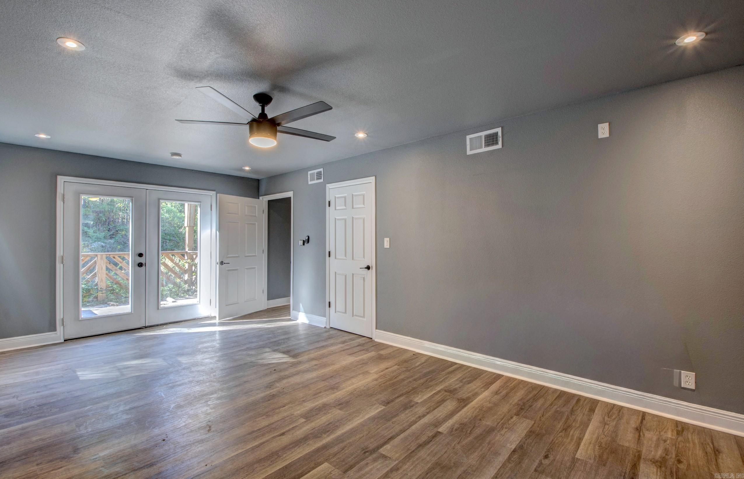 Westlawn #2 - Residential