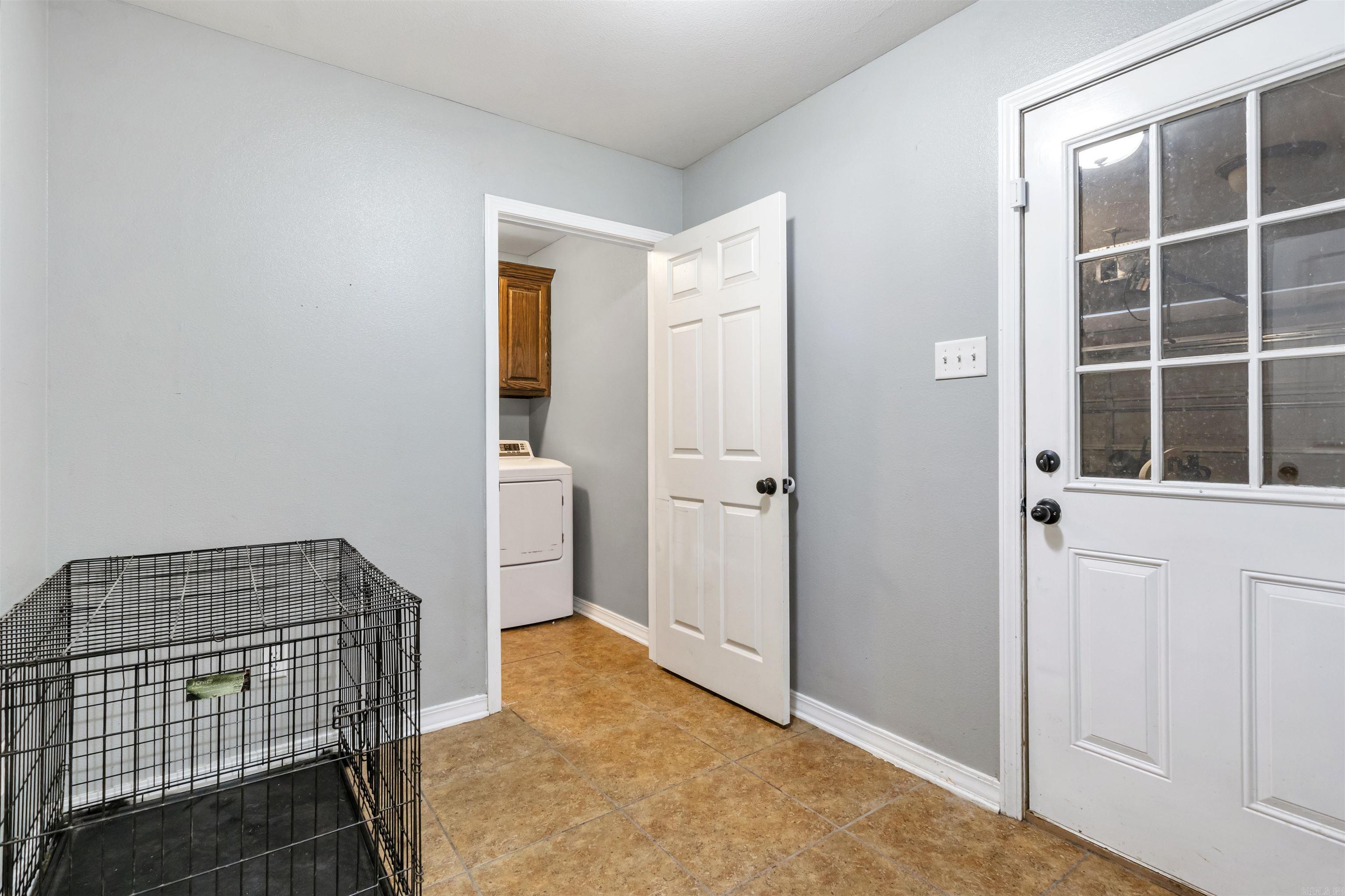 HICKORY MEADOW ESTATES - Residential